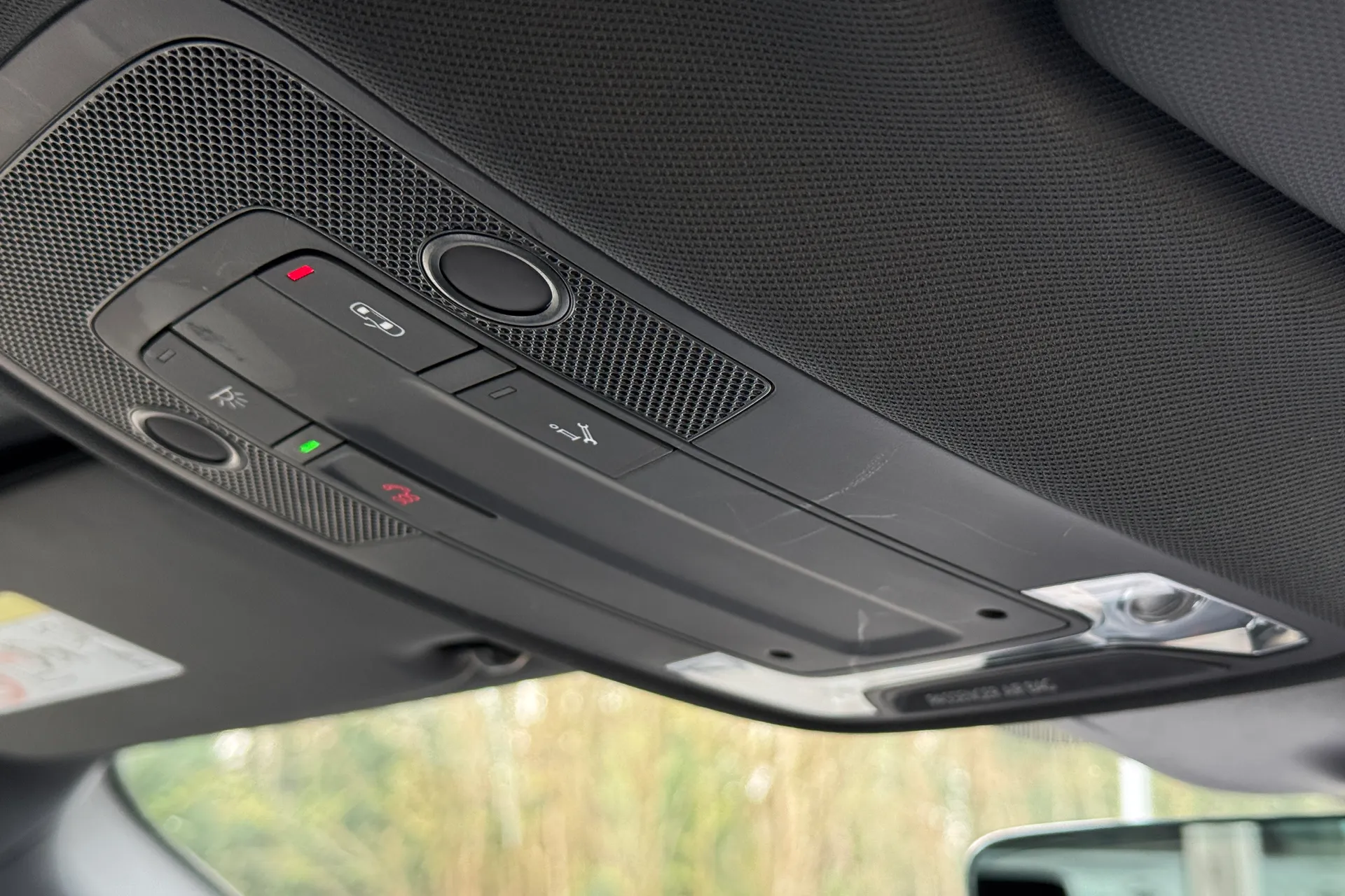 Audi Q3 thumbnail image number 16