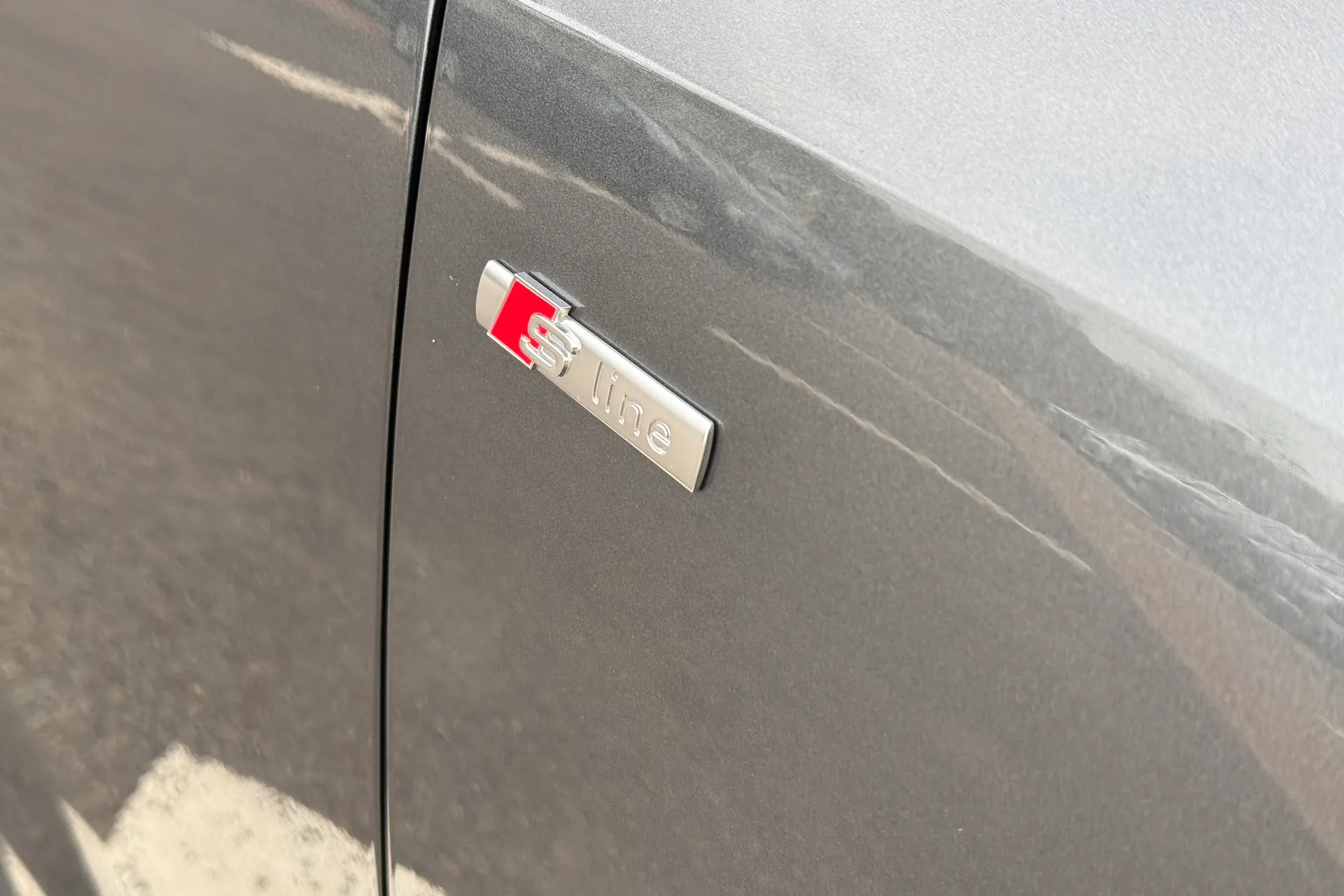 Audi Q3 thumbnail image number 7