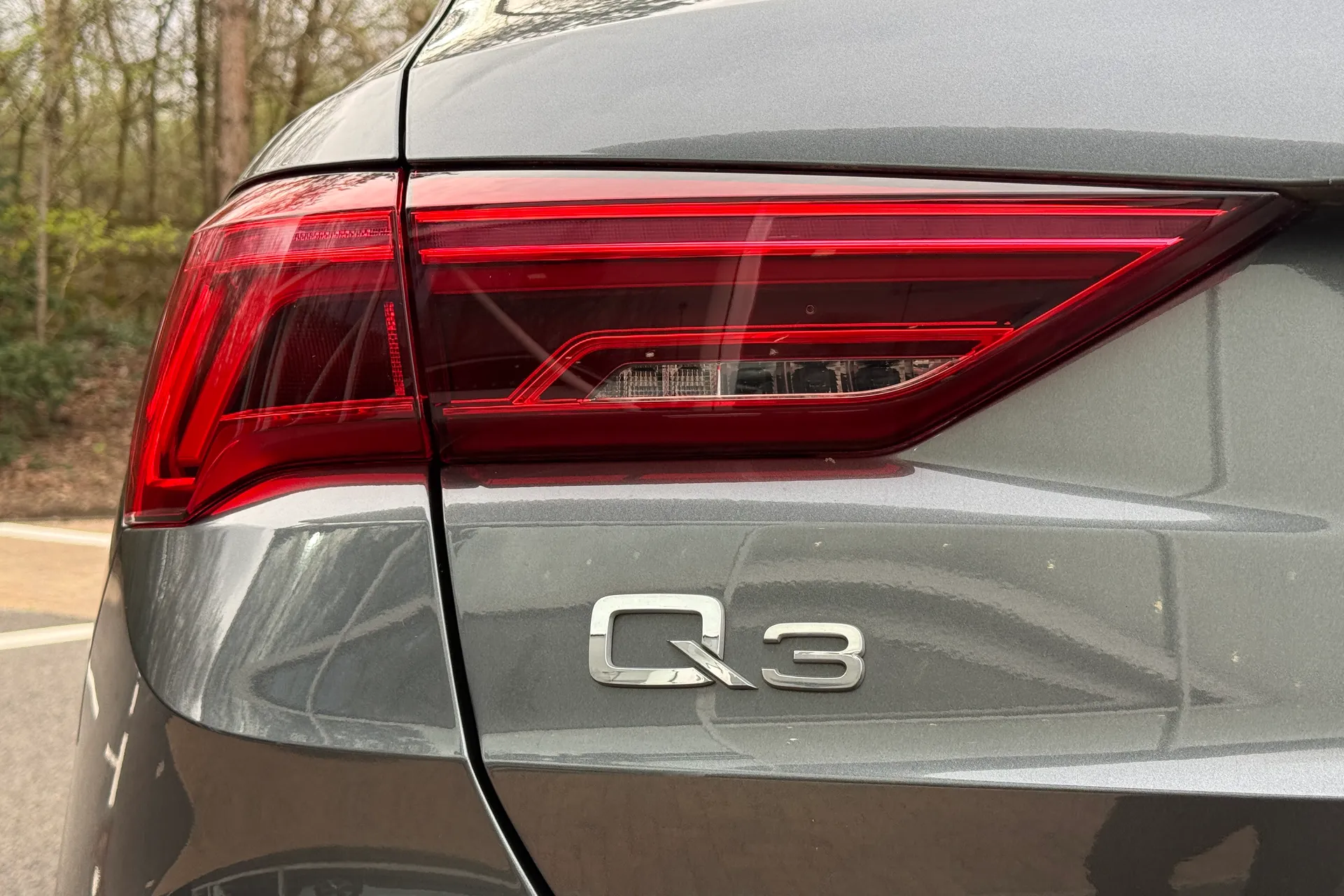 Audi Q3 thumbnail image number 43