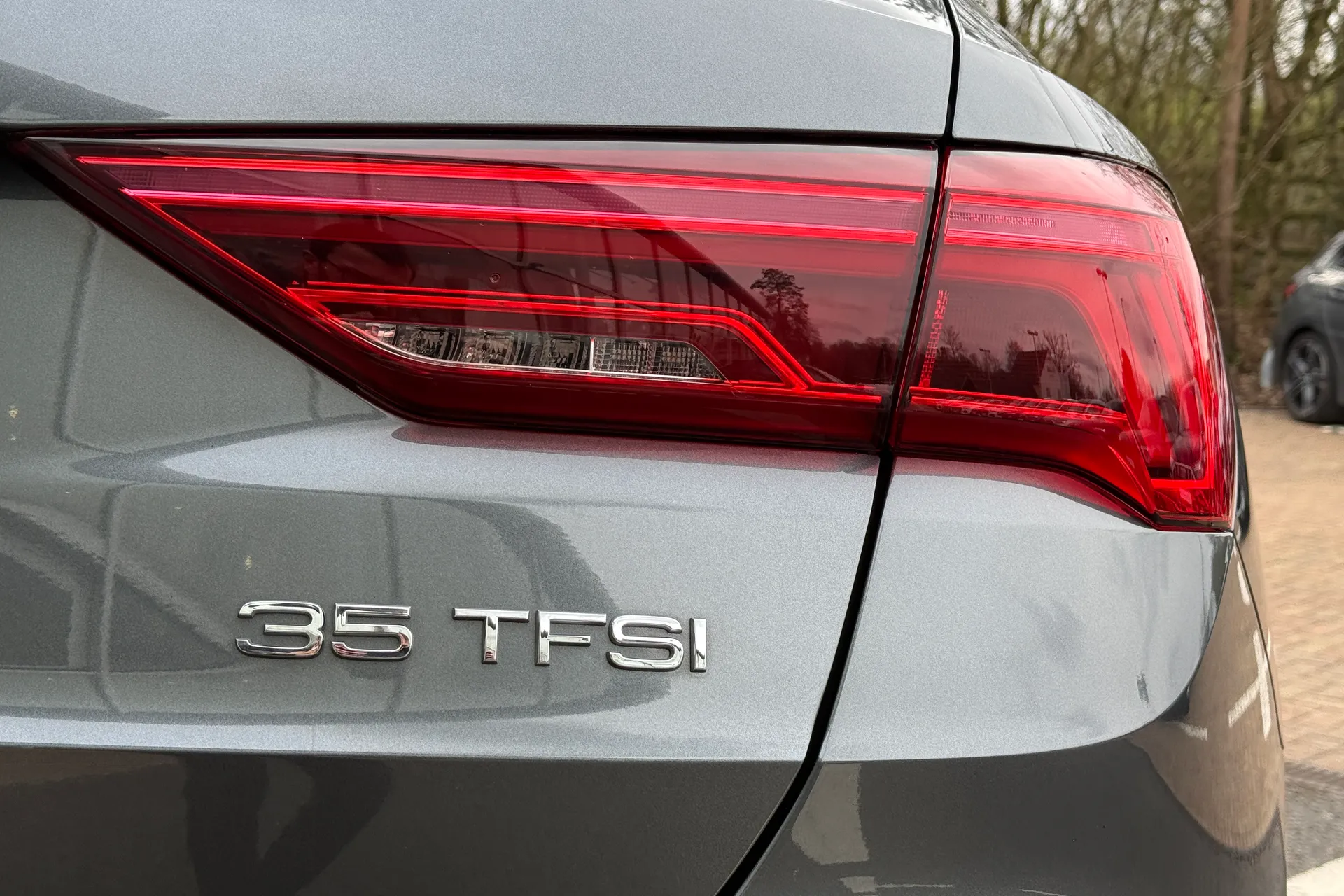 Audi Q3 thumbnail image number 44