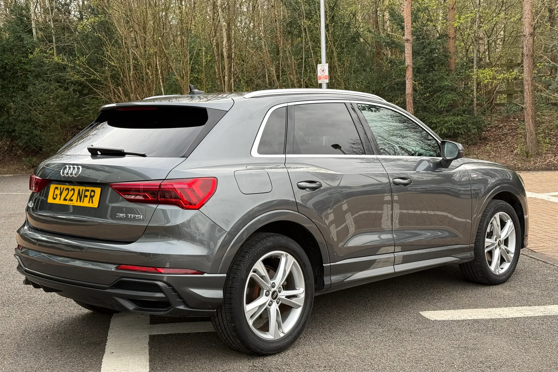 Audi Q3 thumbnail image number 38