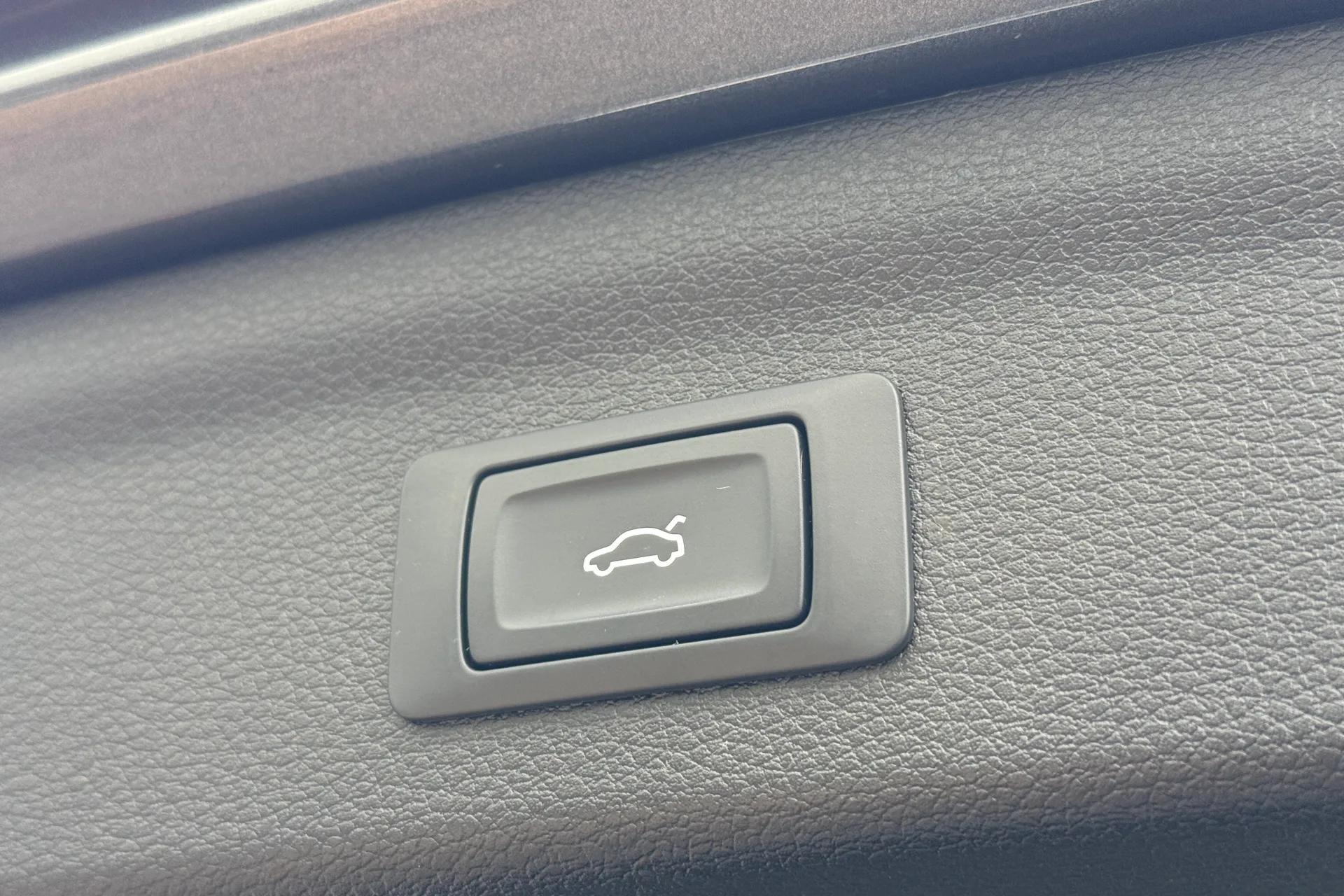 Audi Q3 thumbnail image number 41