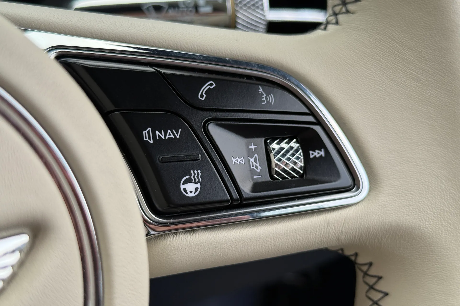 Bentley CONTINENTAL GT thumbnail image number 32