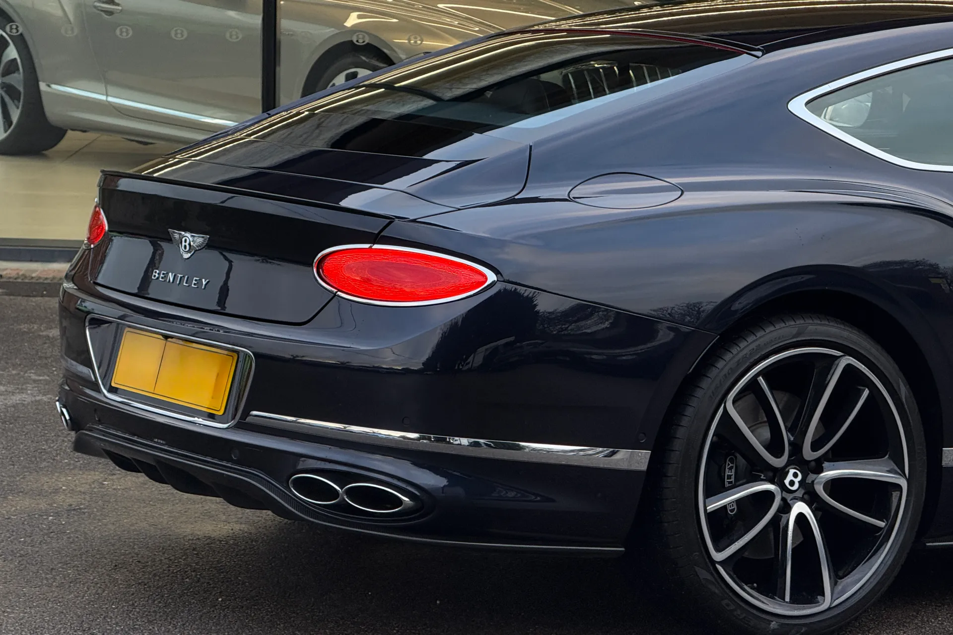 Bentley CONTINENTAL GT thumbnail image number 44