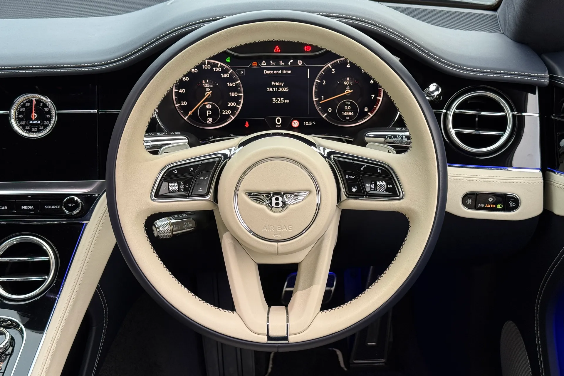 Bentley CONTINENTAL GT thumbnail image number 29