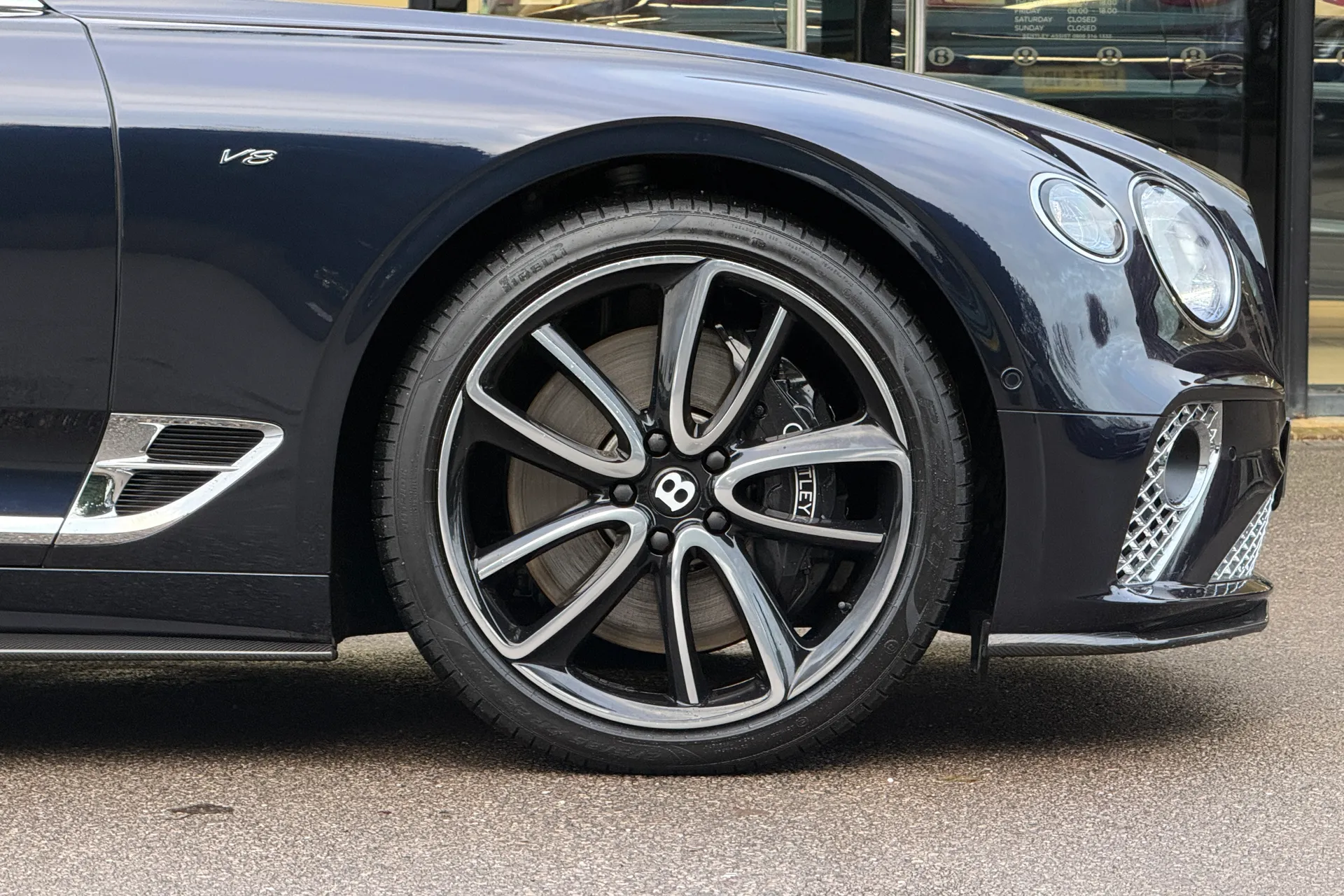 Bentley CONTINENTAL GT thumbnail image number 14