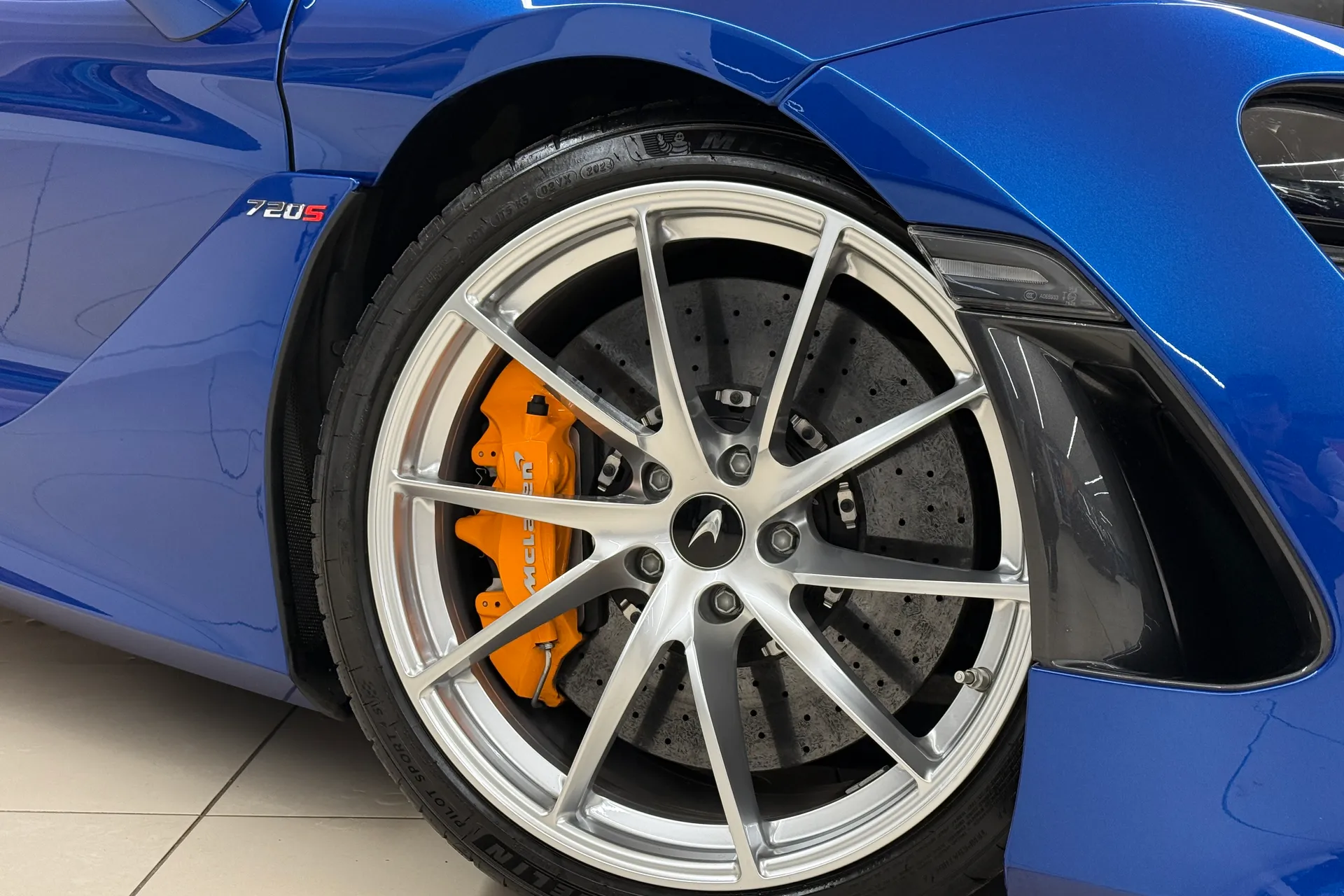 McLaren 720 thumbnail image number 6