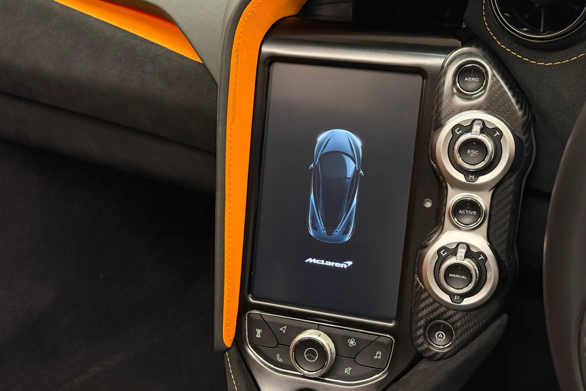 McLaren 720 thumbnail image number 26