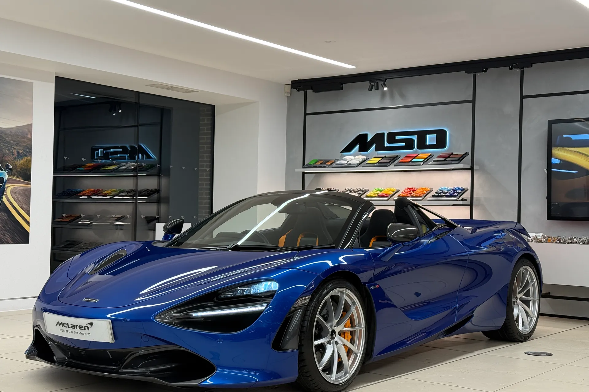 McLaren 720 thumbnail image number 40