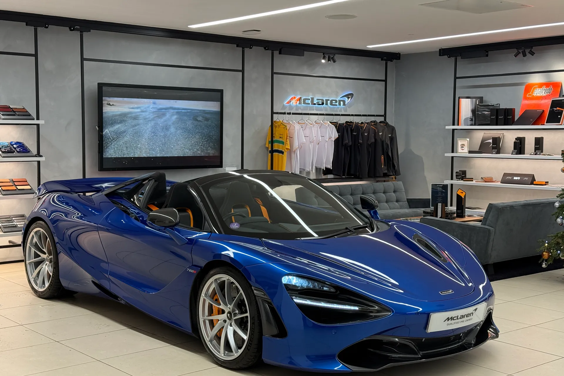 McLaren 720 thumbnail image number 38