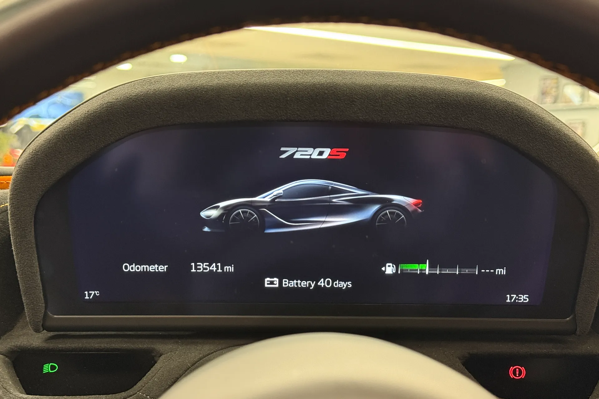 McLaren 720 thumbnail image number 28