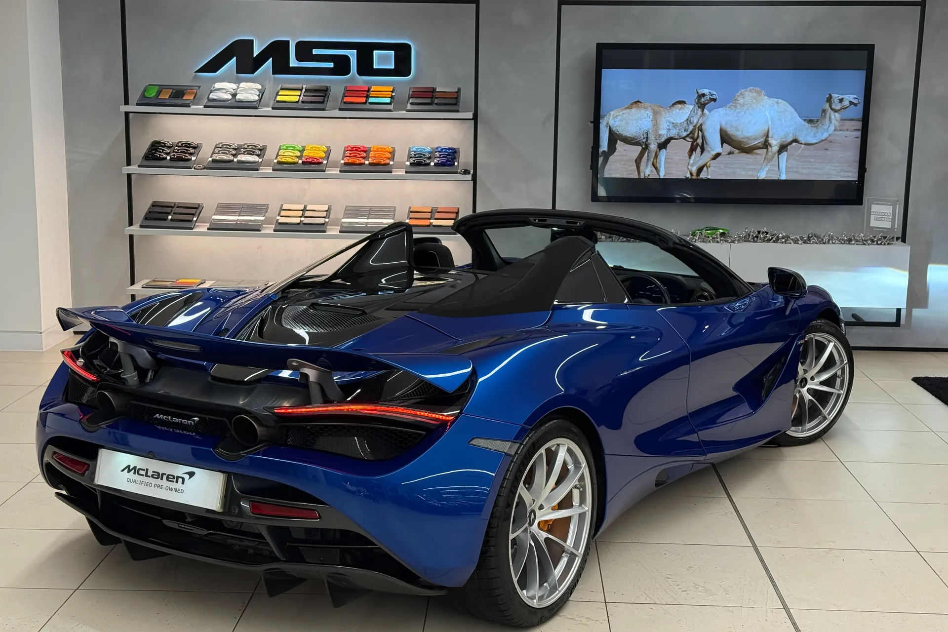 McLaren 720 thumbnail image number 16