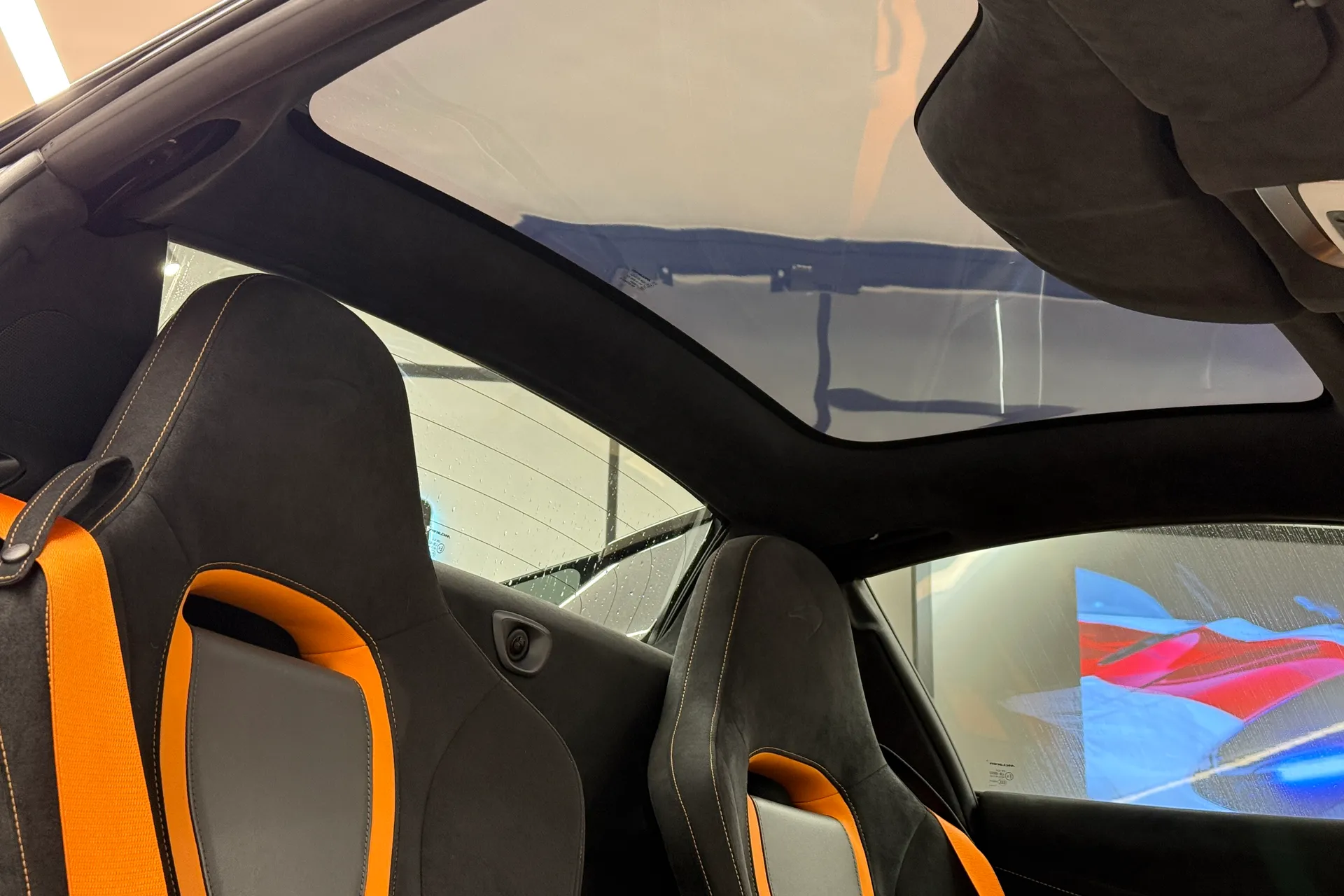 McLaren 720 thumbnail image number 22