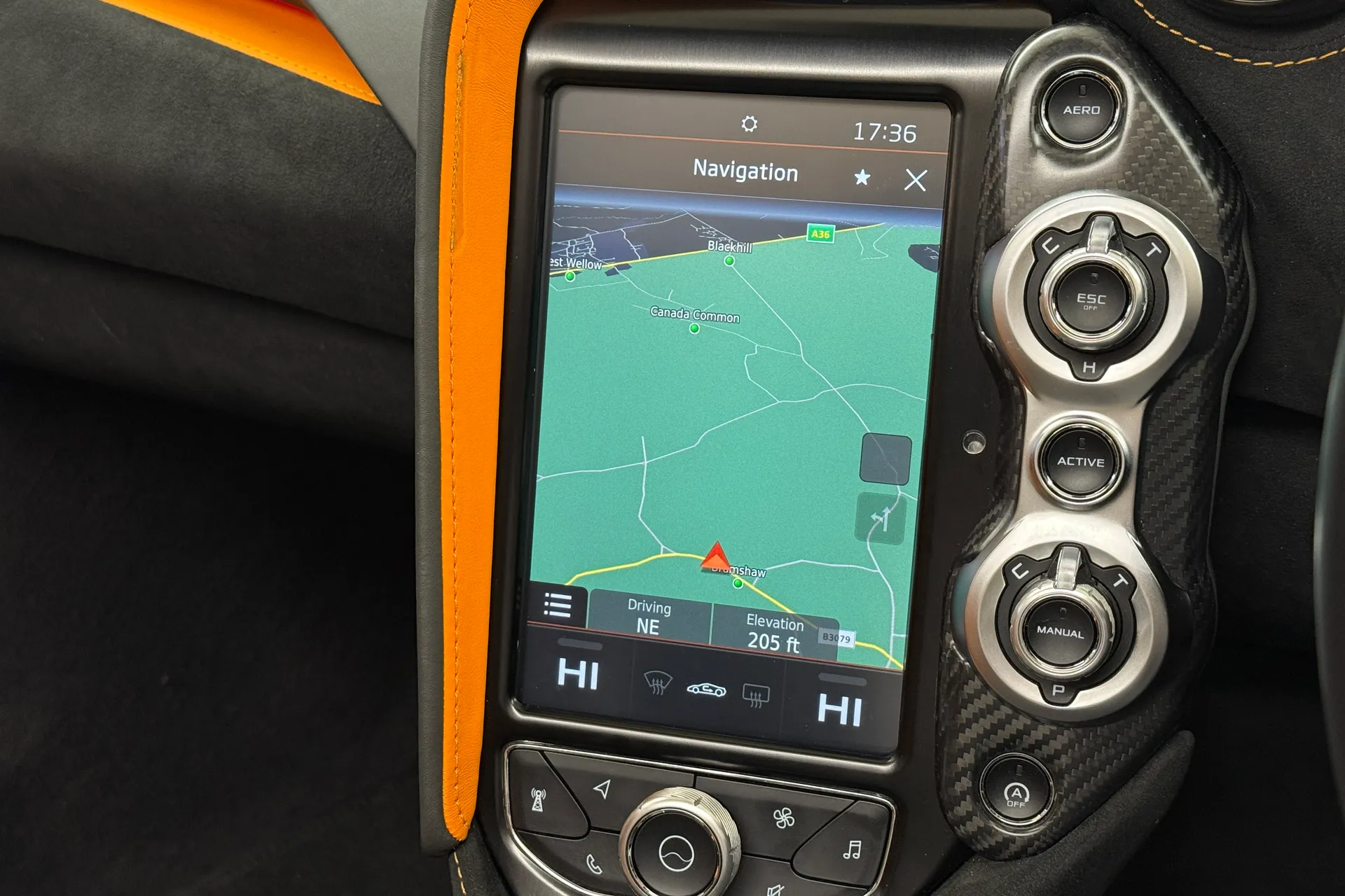 McLaren 720 thumbnail image number 32