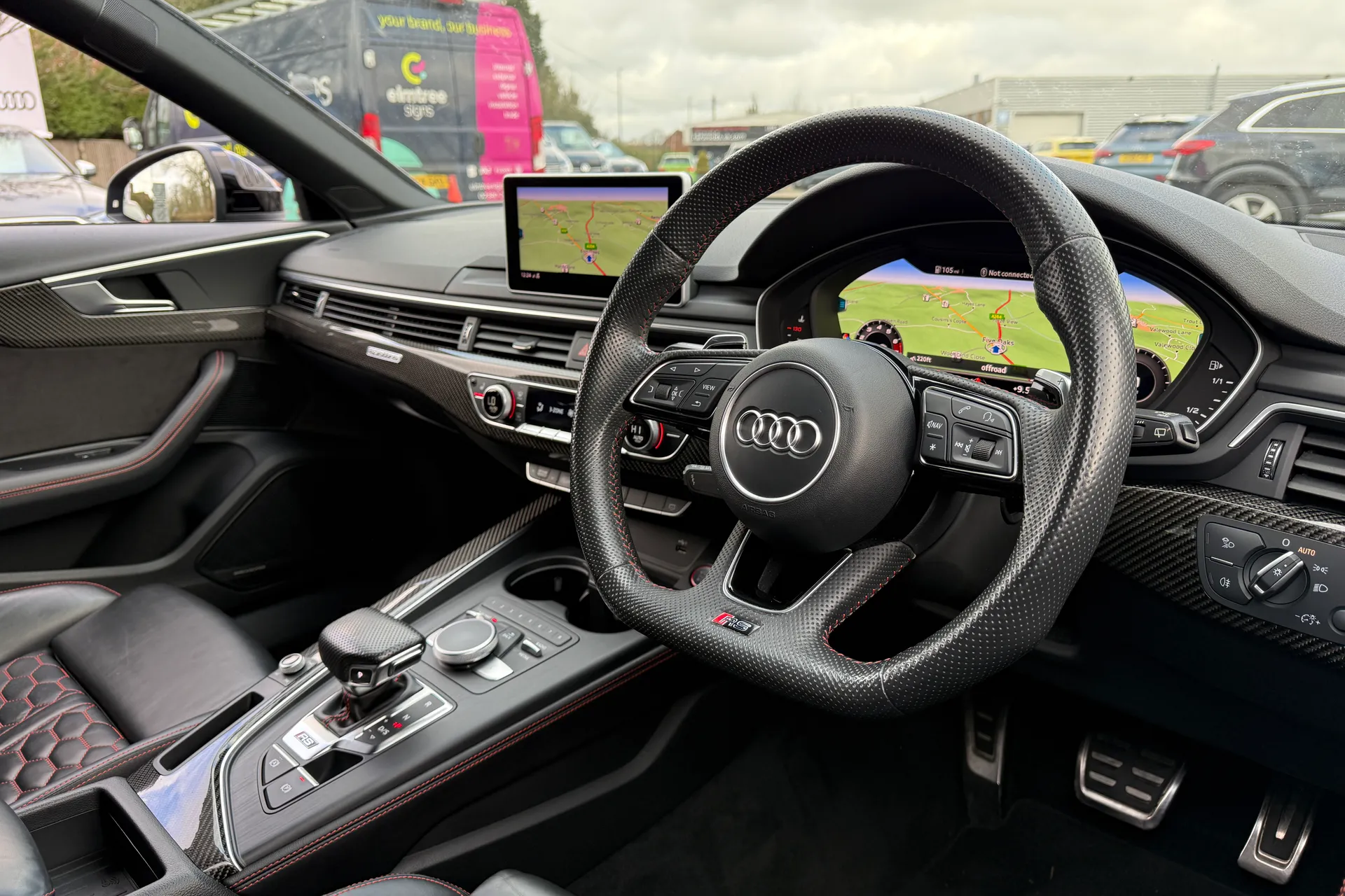Audi RS4 thumbnail image number 29
