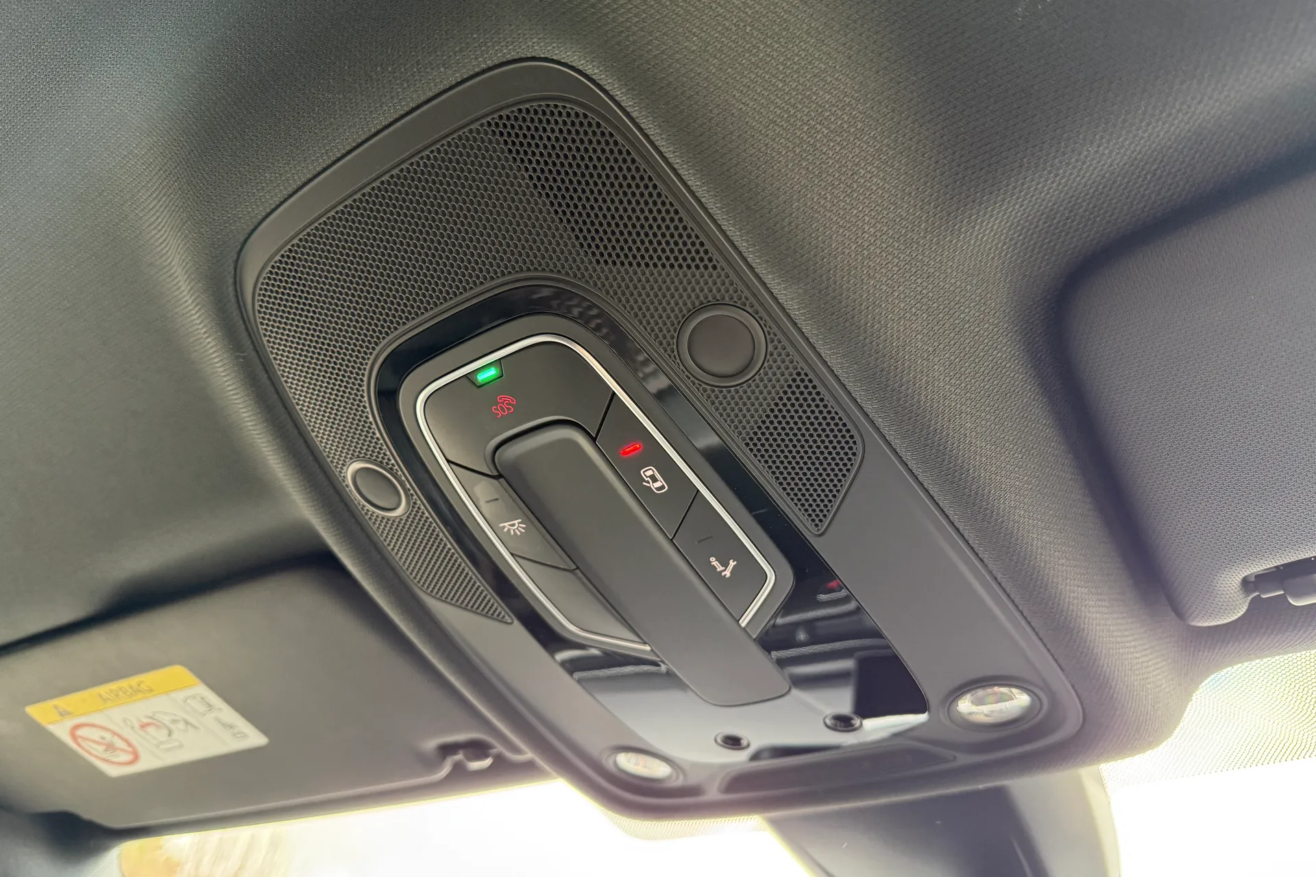 Audi RS4 thumbnail image number 21