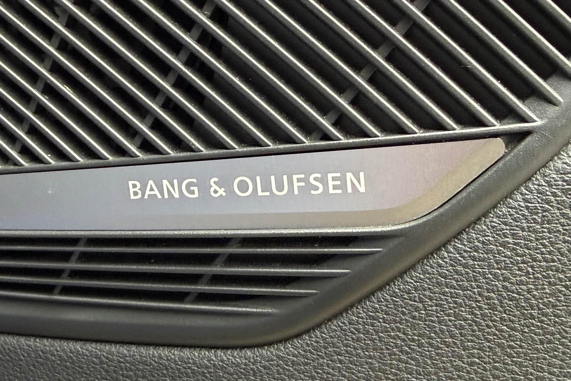 Audi RS4 thumbnail image number 16