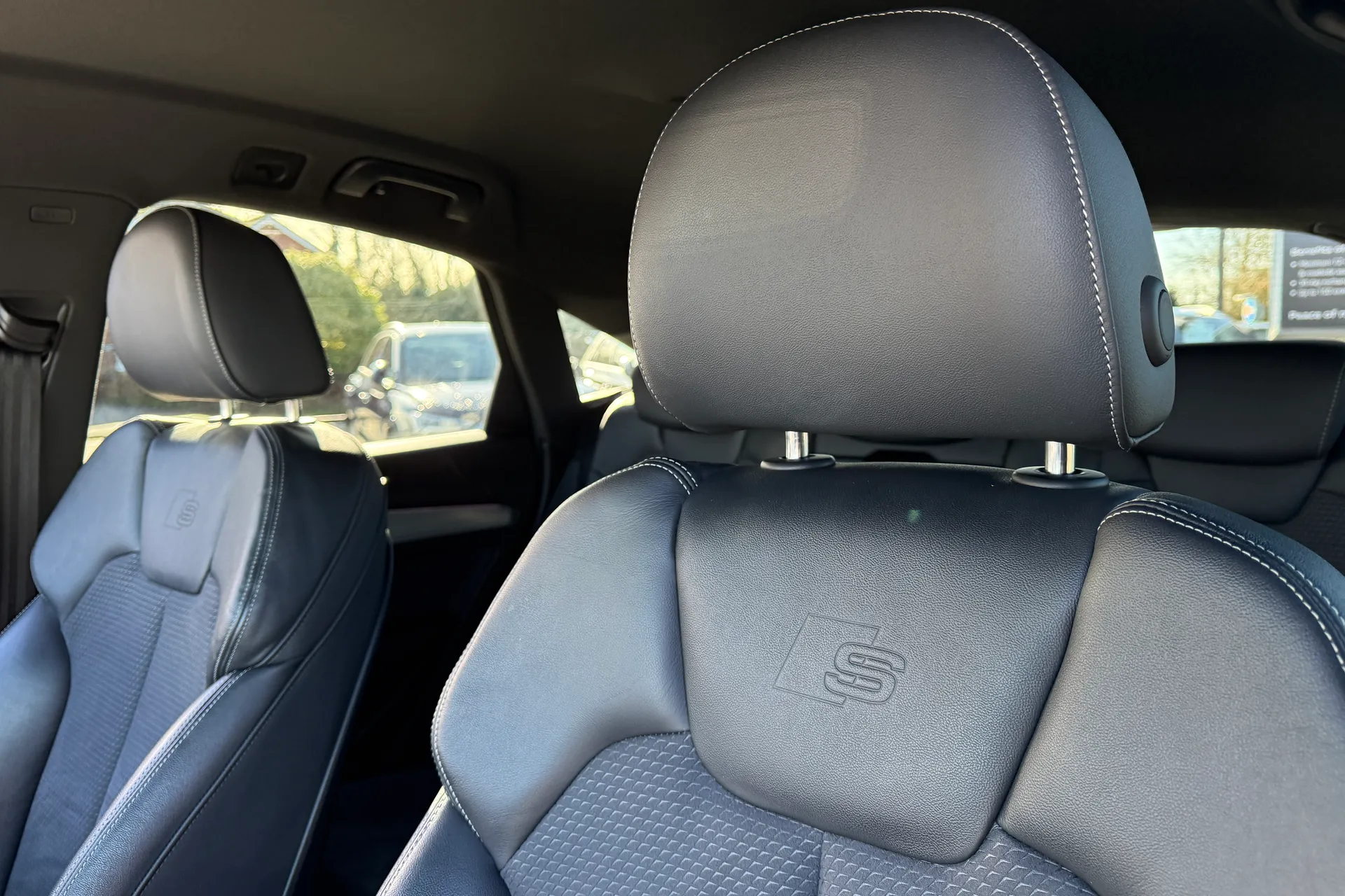 Audi Q5 thumbnail image number 31