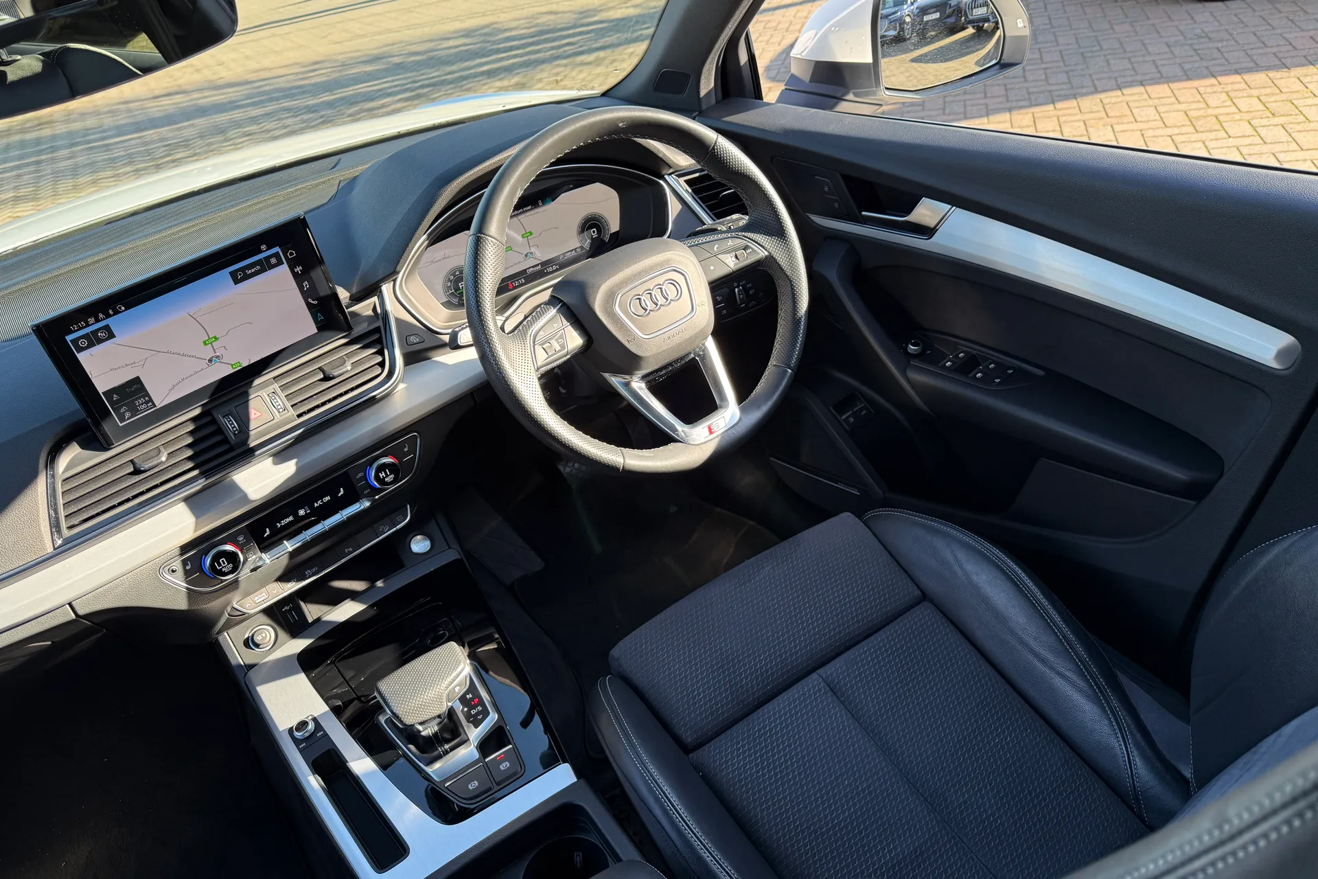 Audi Q5 thumbnail image number 42