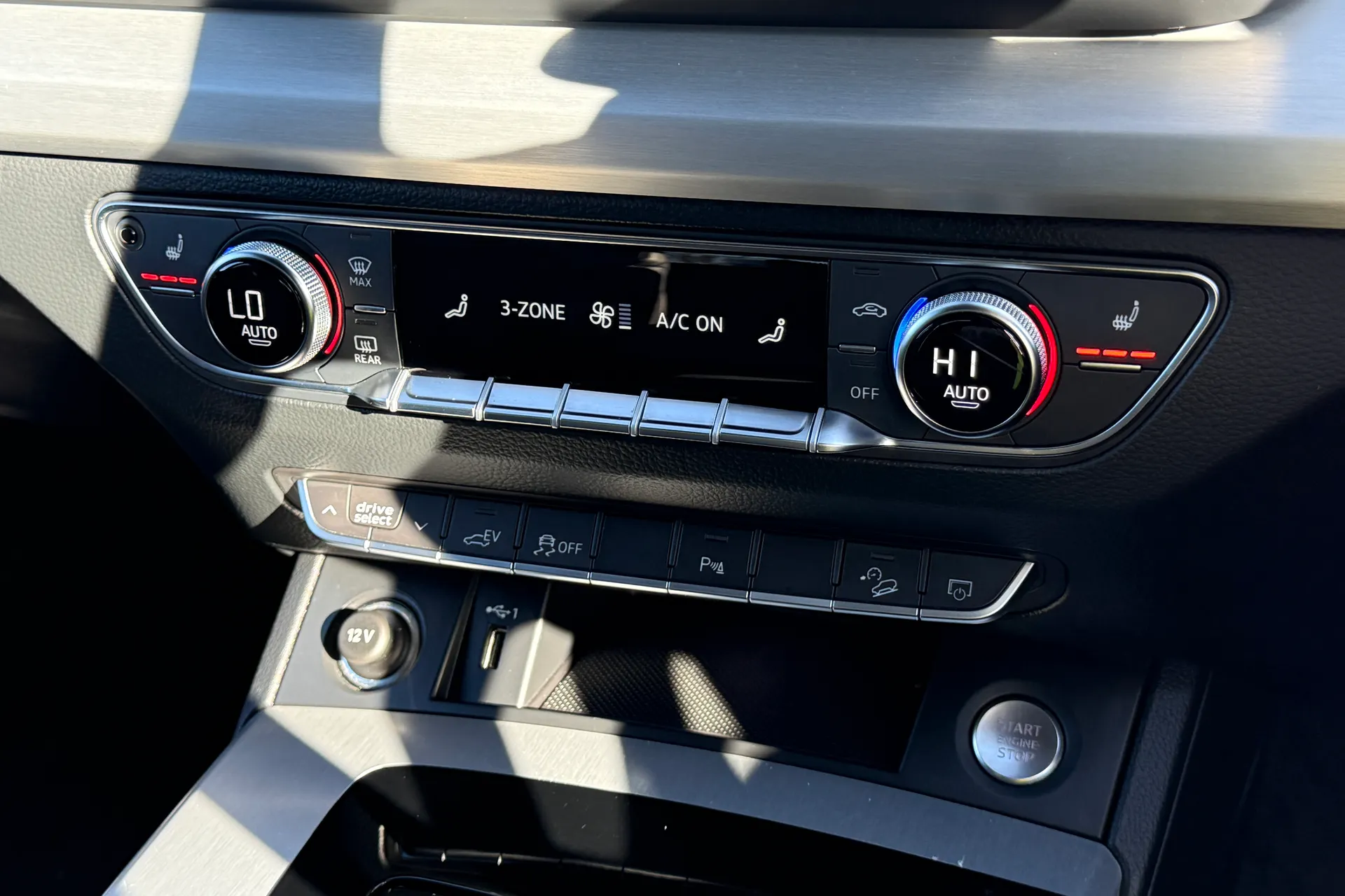 Audi Q5 thumbnail image number 16