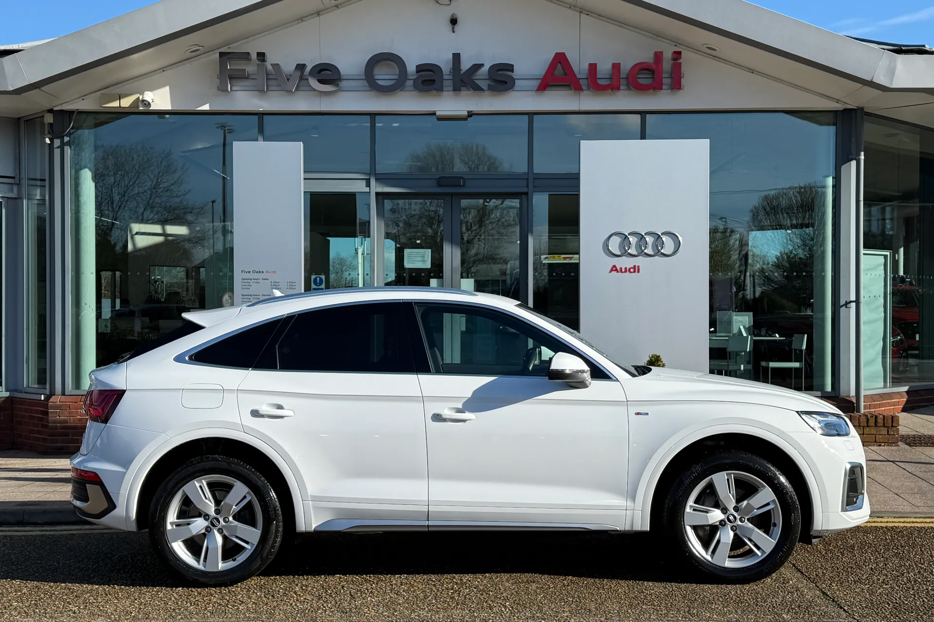 Audi Q5 thumbnail image number 2