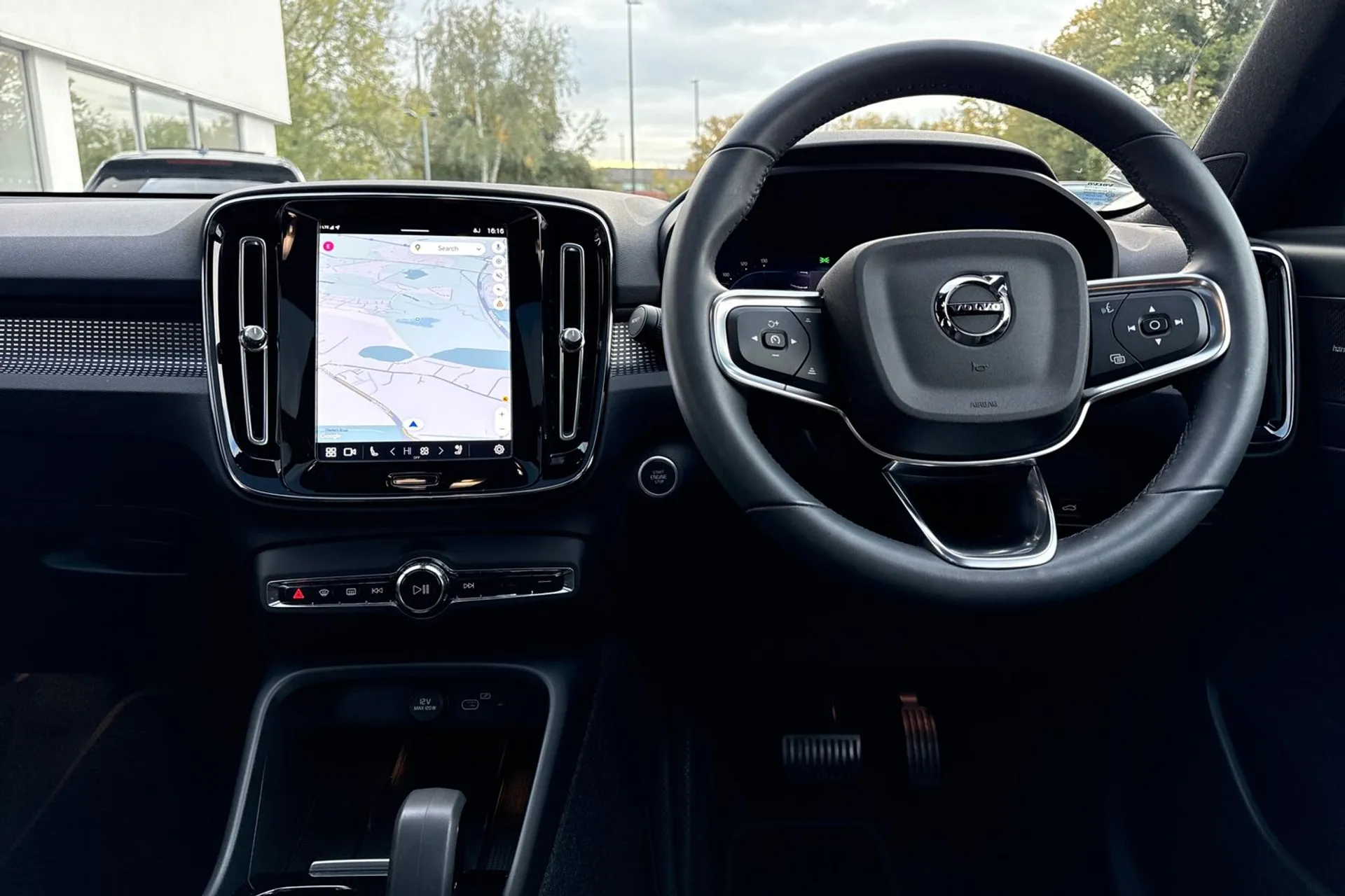 Volvo XC40 thumbnail image number 34