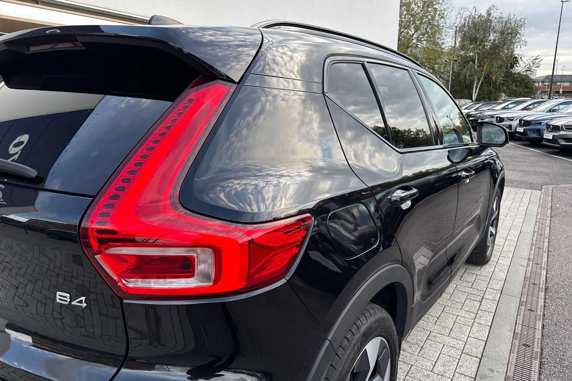 Volvo XC40 thumbnail image number 15