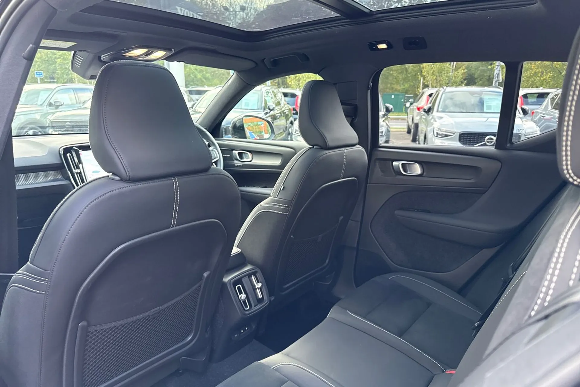 Volvo XC40 thumbnail image number 31