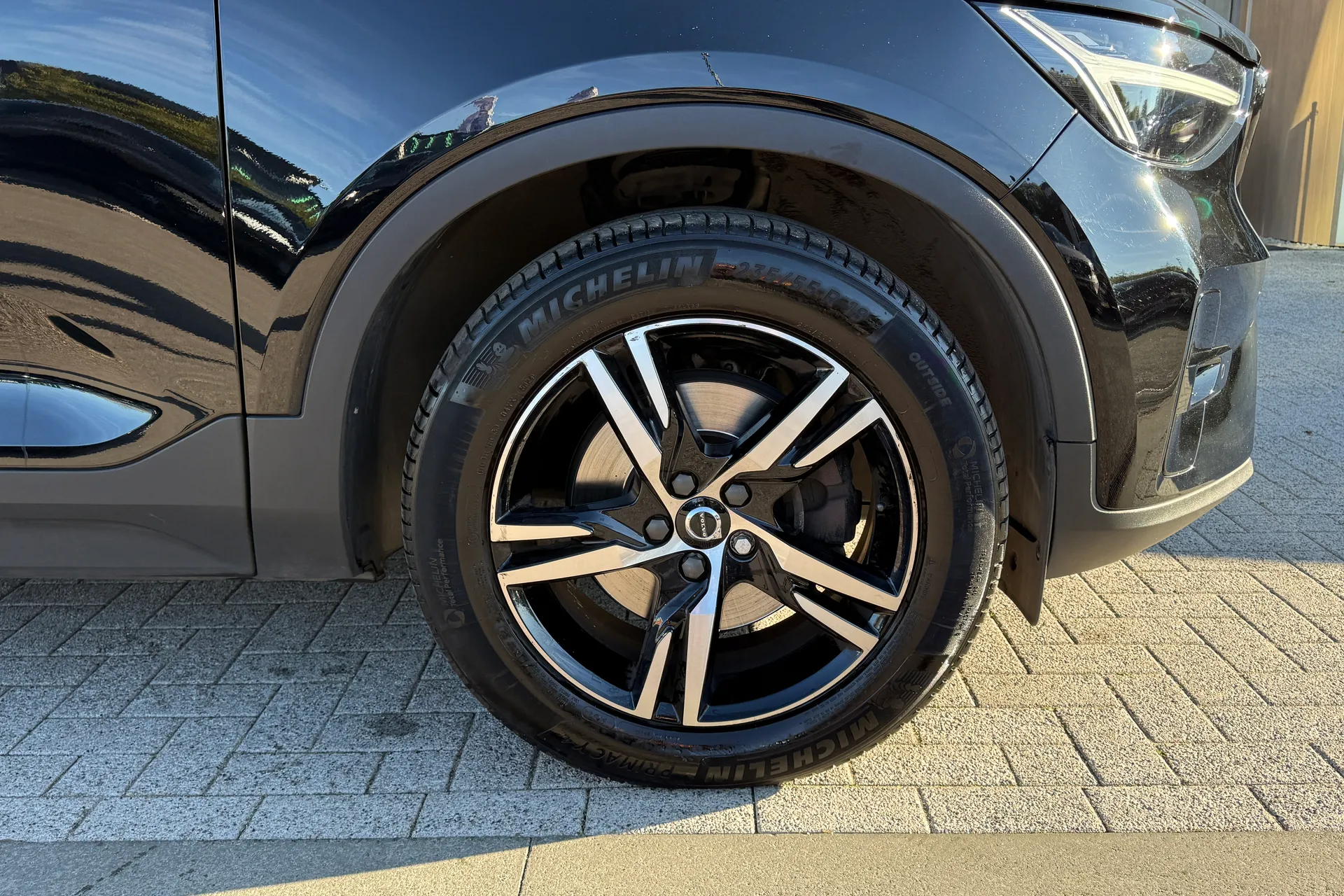 Volvo XC40 thumbnail image number 13