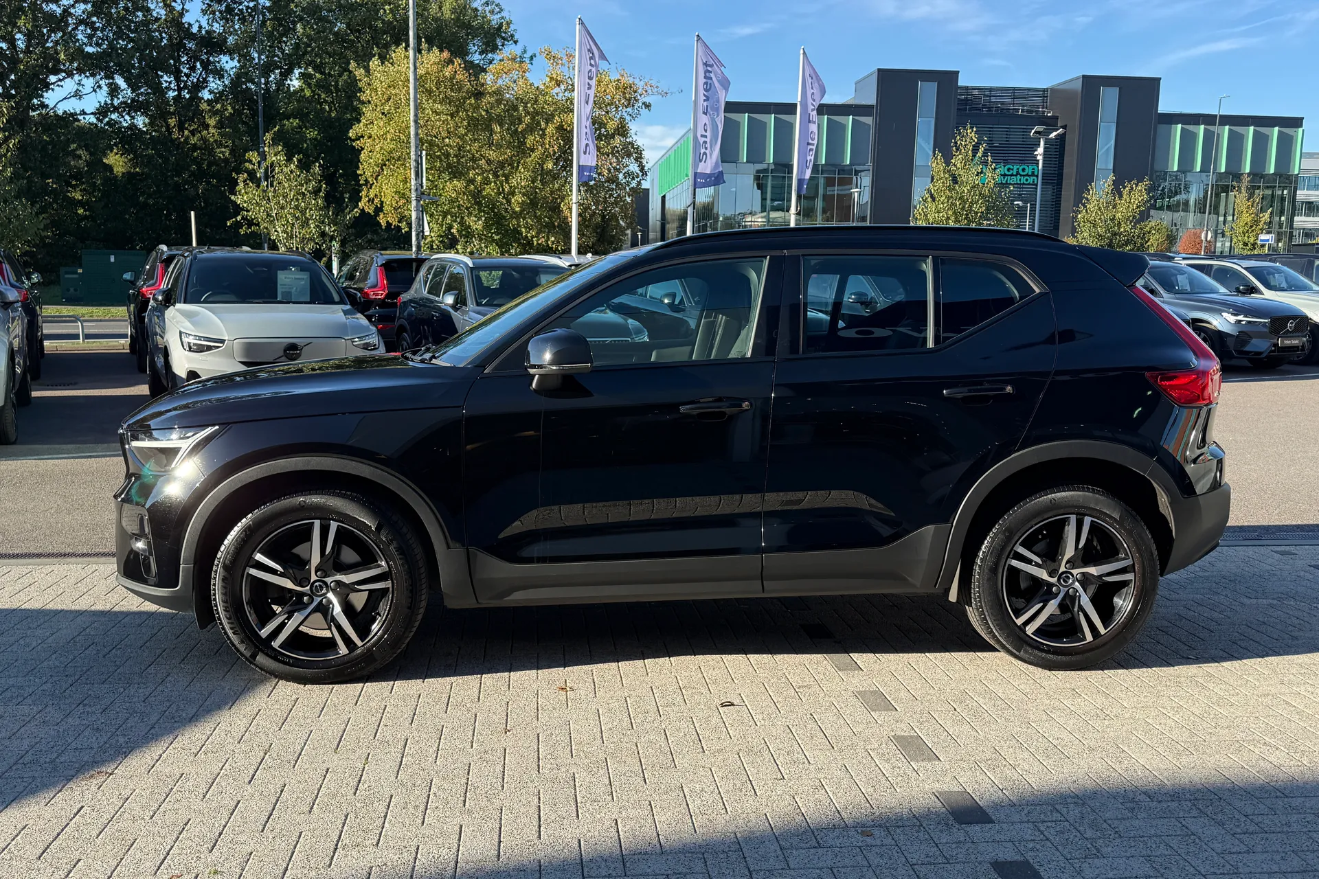 Volvo XC40 thumbnail image number 10