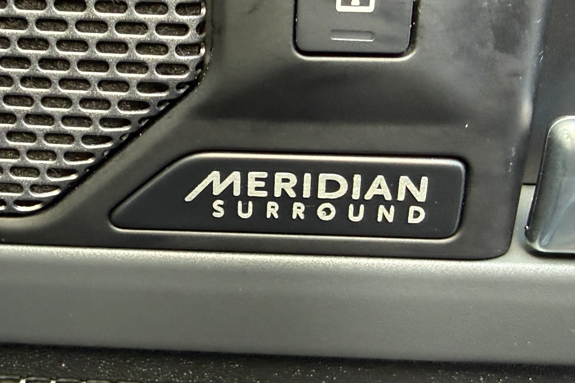 LAND ROVER DEFENDER thumbnail image number 22