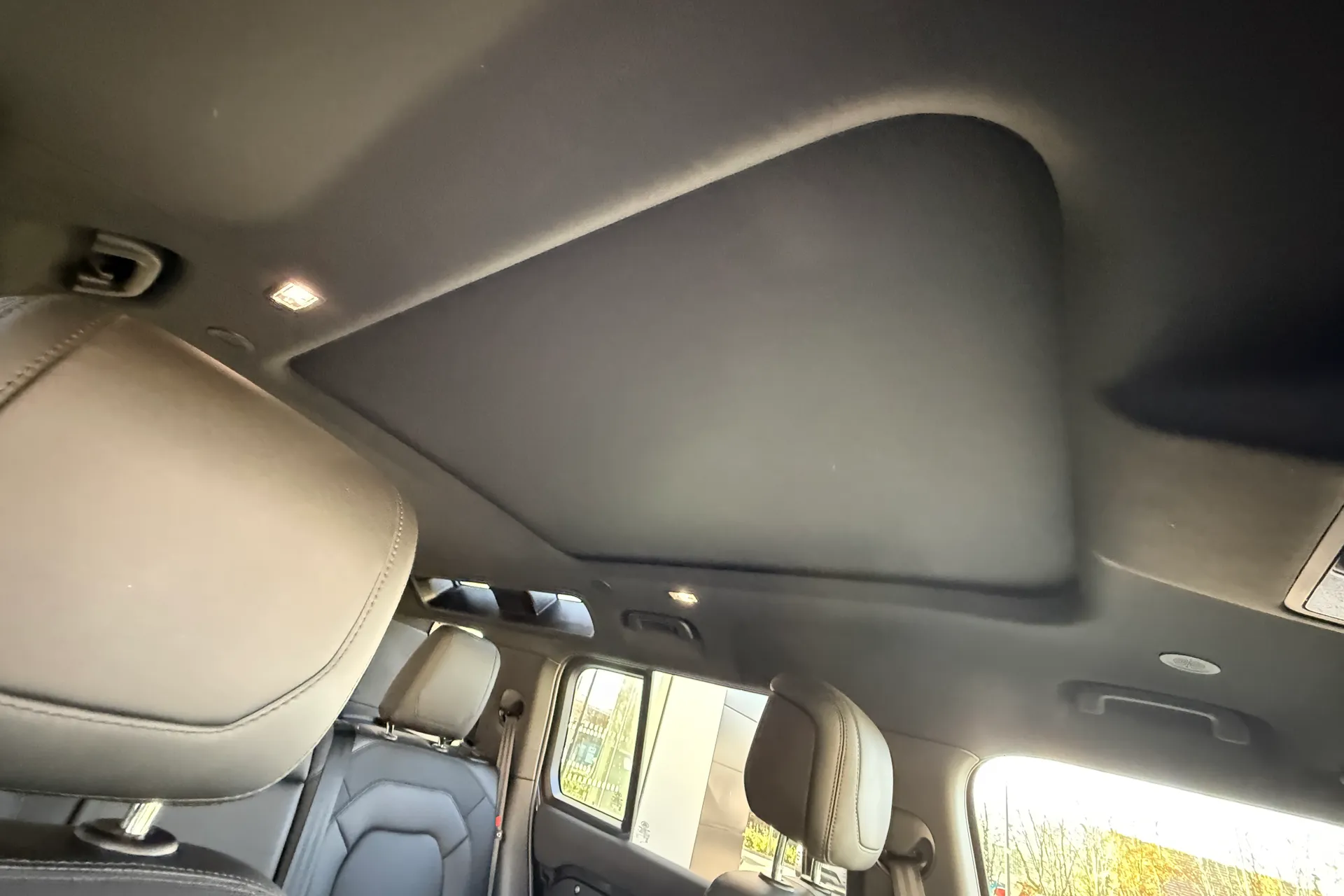 LAND ROVER DEFENDER thumbnail image number 41