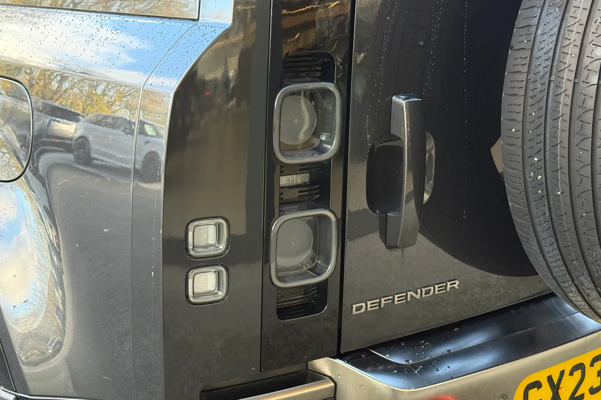 LAND ROVER DEFENDER thumbnail image number 58