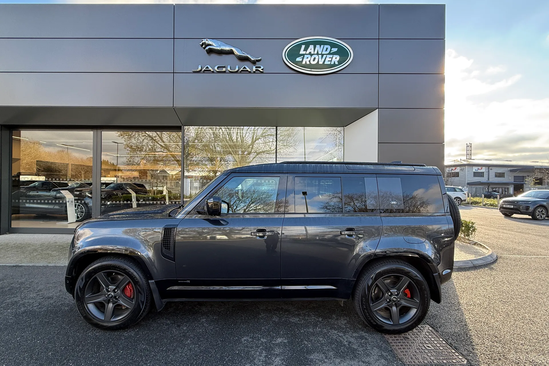 LAND ROVER DEFENDER thumbnail image number 28