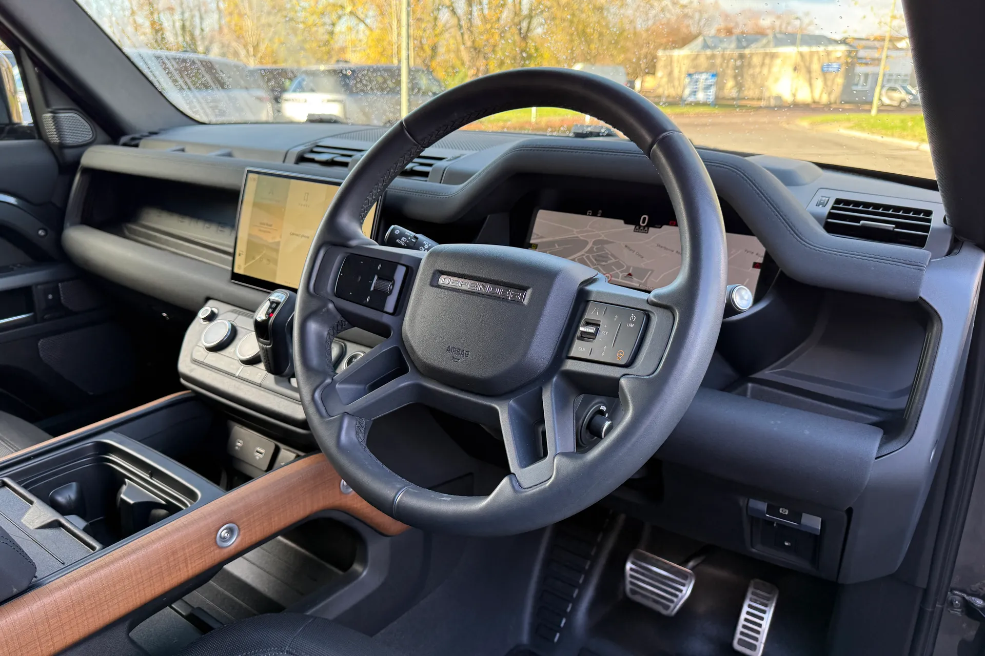 LAND ROVER DEFENDER thumbnail image number 33