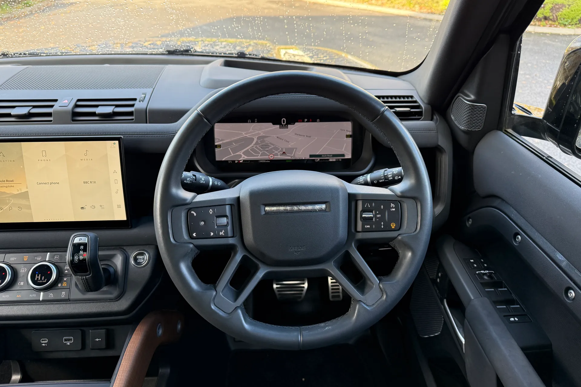 LAND ROVER DEFENDER thumbnail image number 14