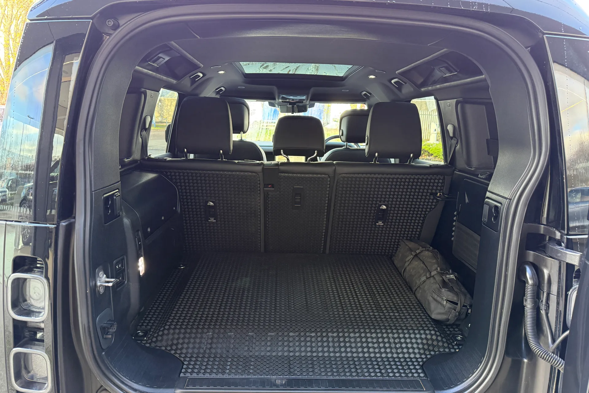 LAND ROVER DEFENDER thumbnail image number 45