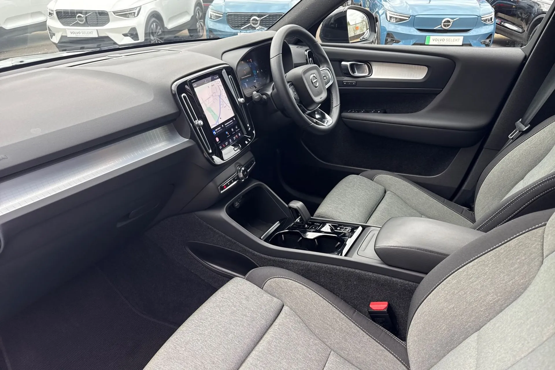 Volvo XC40 thumbnail image number 26