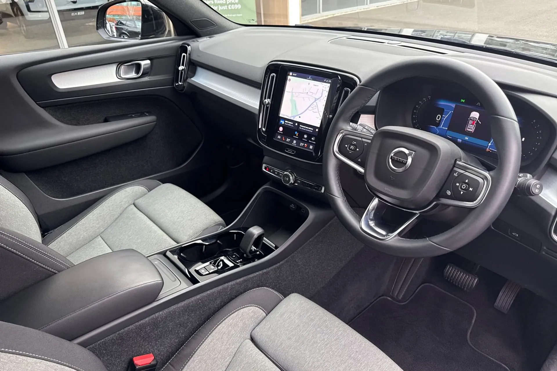 Volvo XC40 thumbnail image number 5