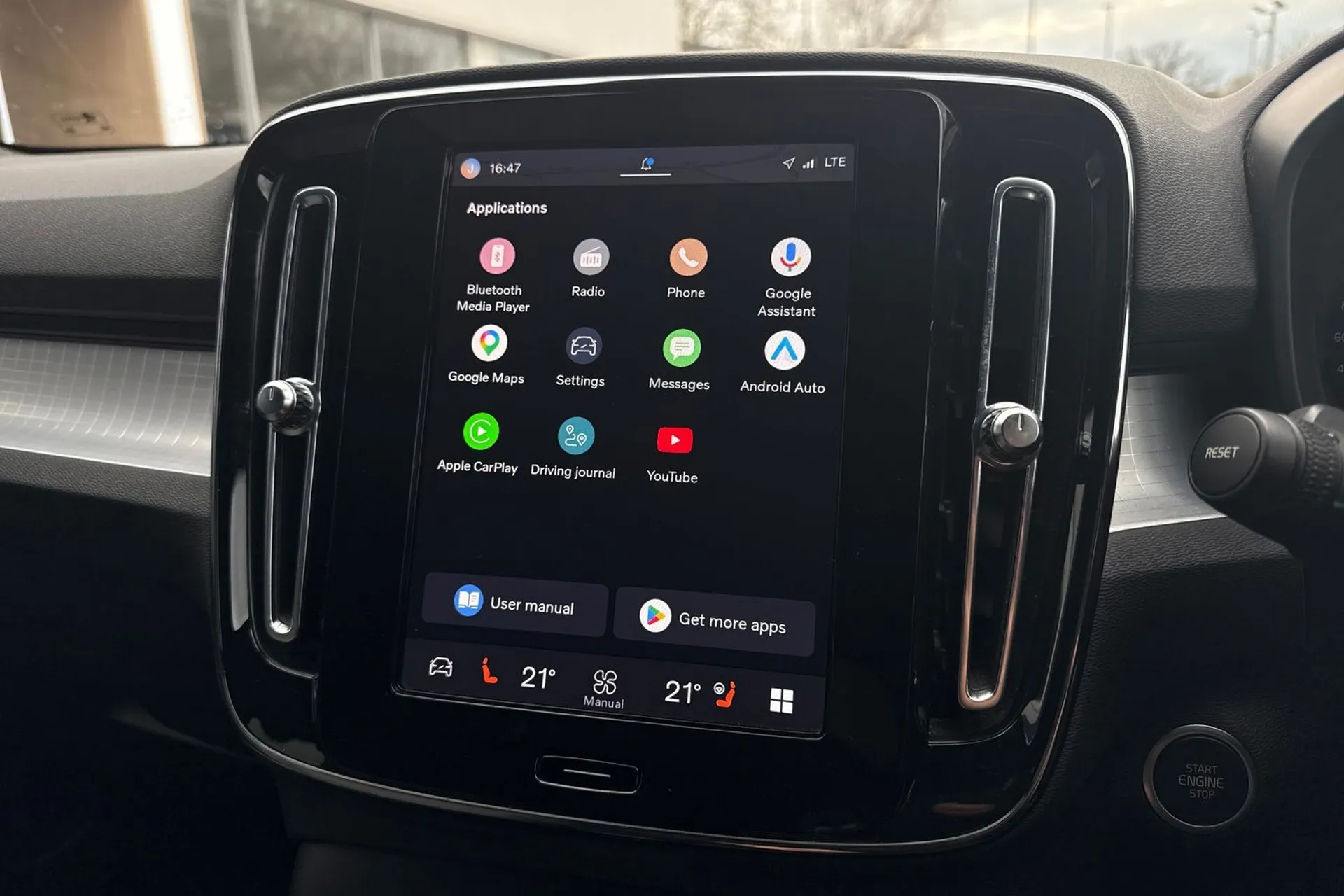 Volvo XC40 thumbnail image number 40