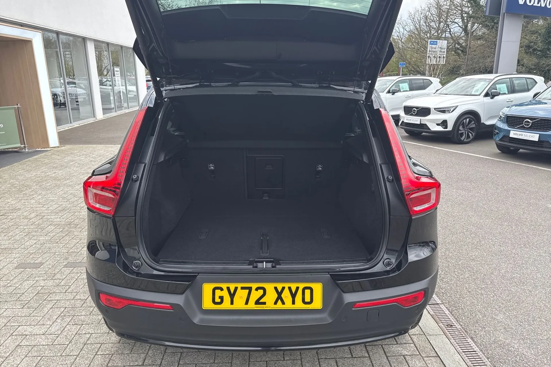 Volvo XC40 thumbnail image number 19