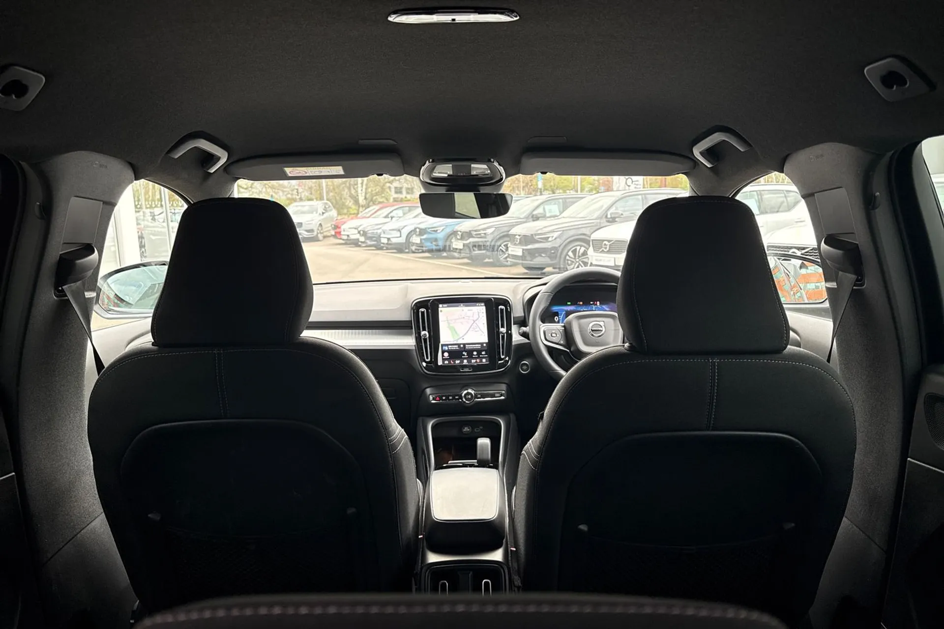 Volvo XC40 thumbnail image number 21