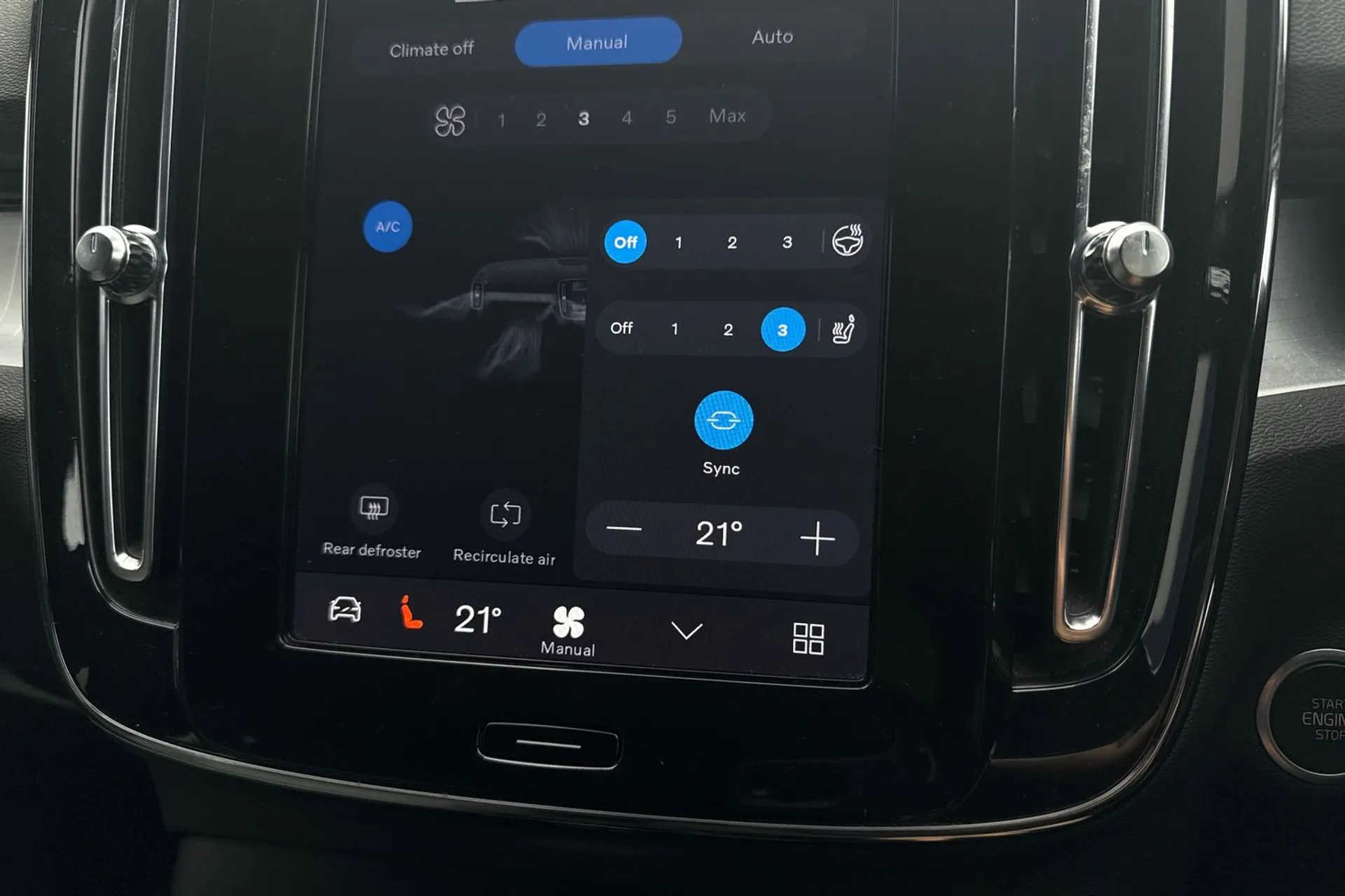 Volvo XC40 thumbnail image number 39