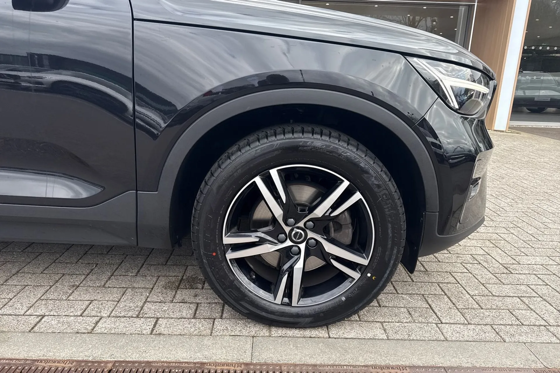 Volvo XC40 thumbnail image number 13