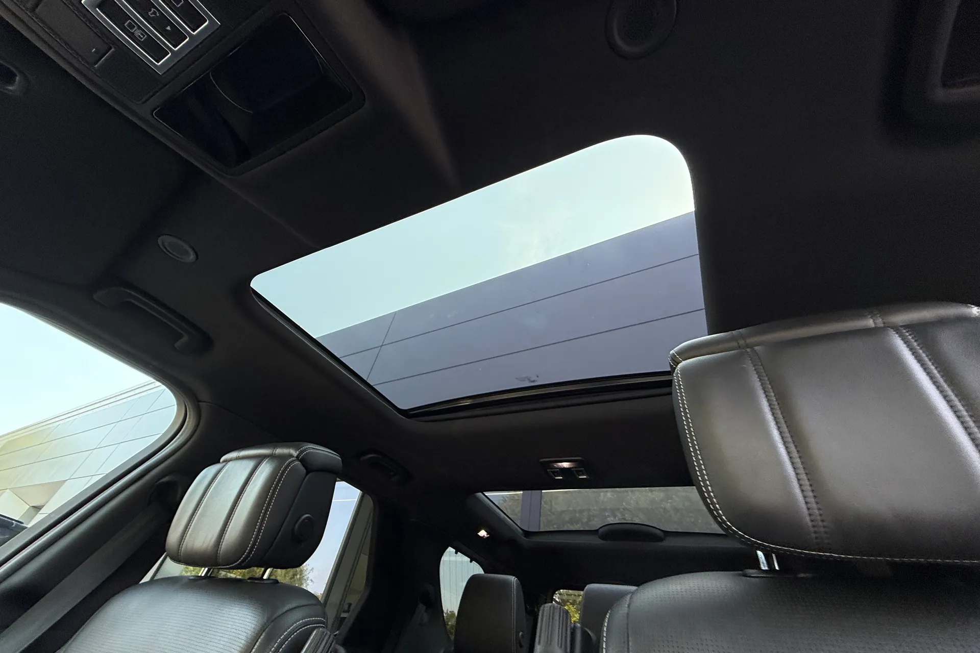 LAND ROVER DISCOVERY thumbnail image number 5