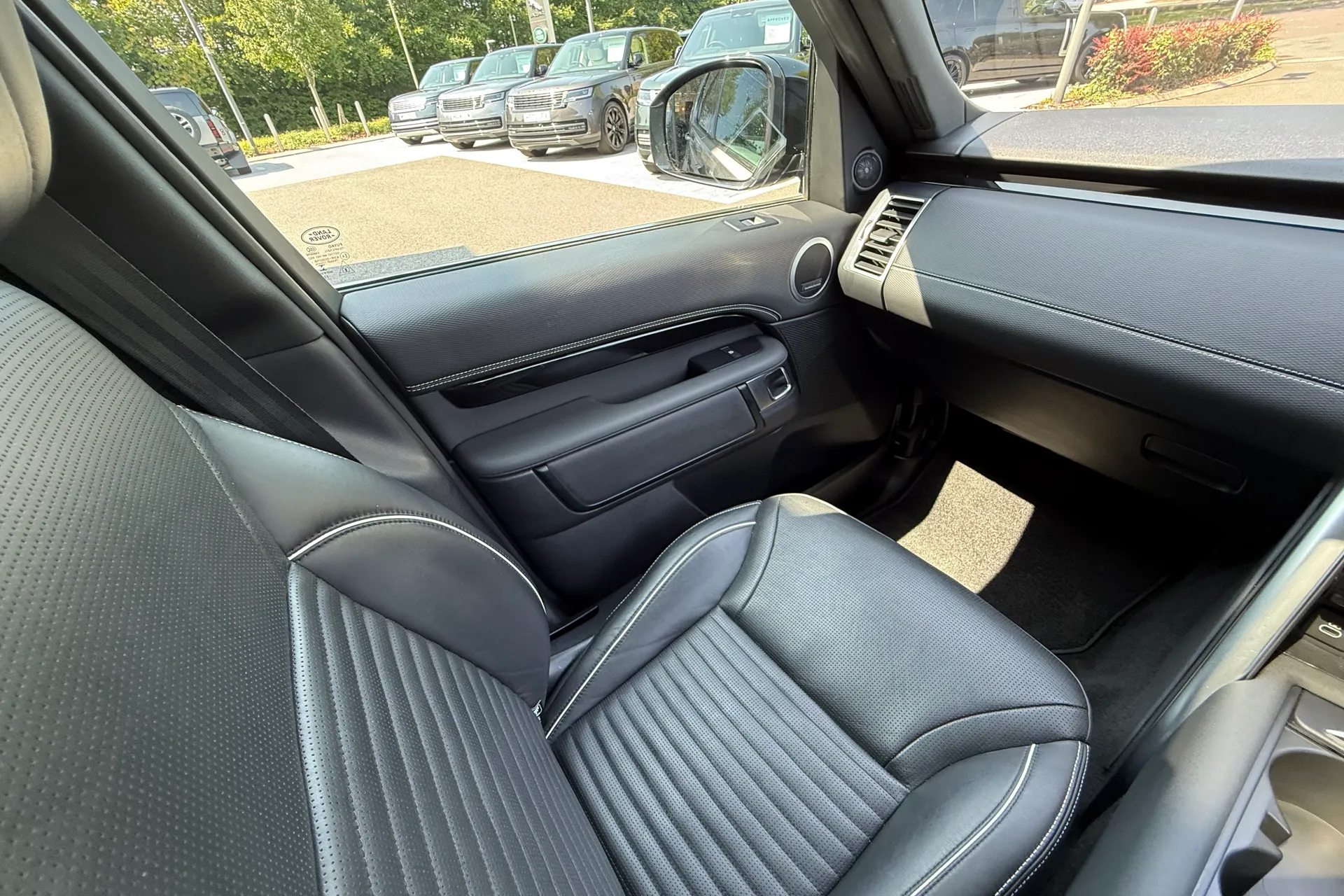 LAND ROVER DISCOVERY thumbnail image number 13
