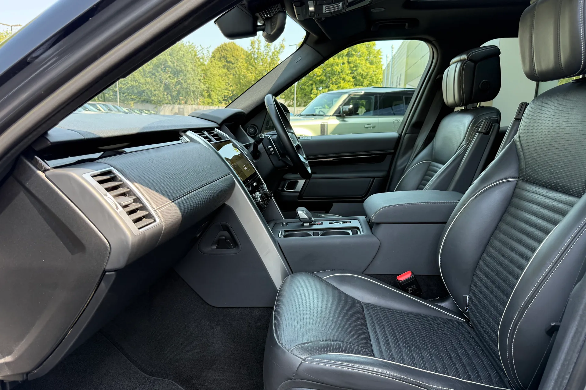 LAND ROVER DISCOVERY thumbnail image number 10