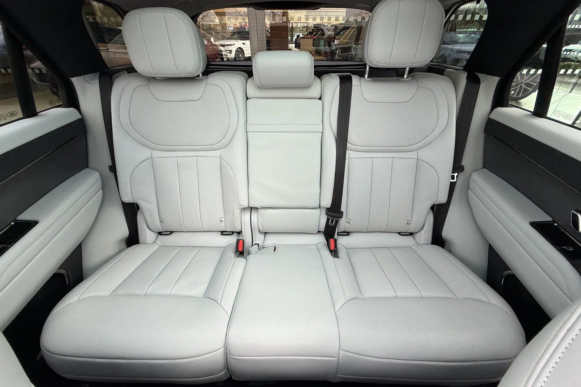 LAND ROVER RANGE ROVER SPORT thumbnail image number 11