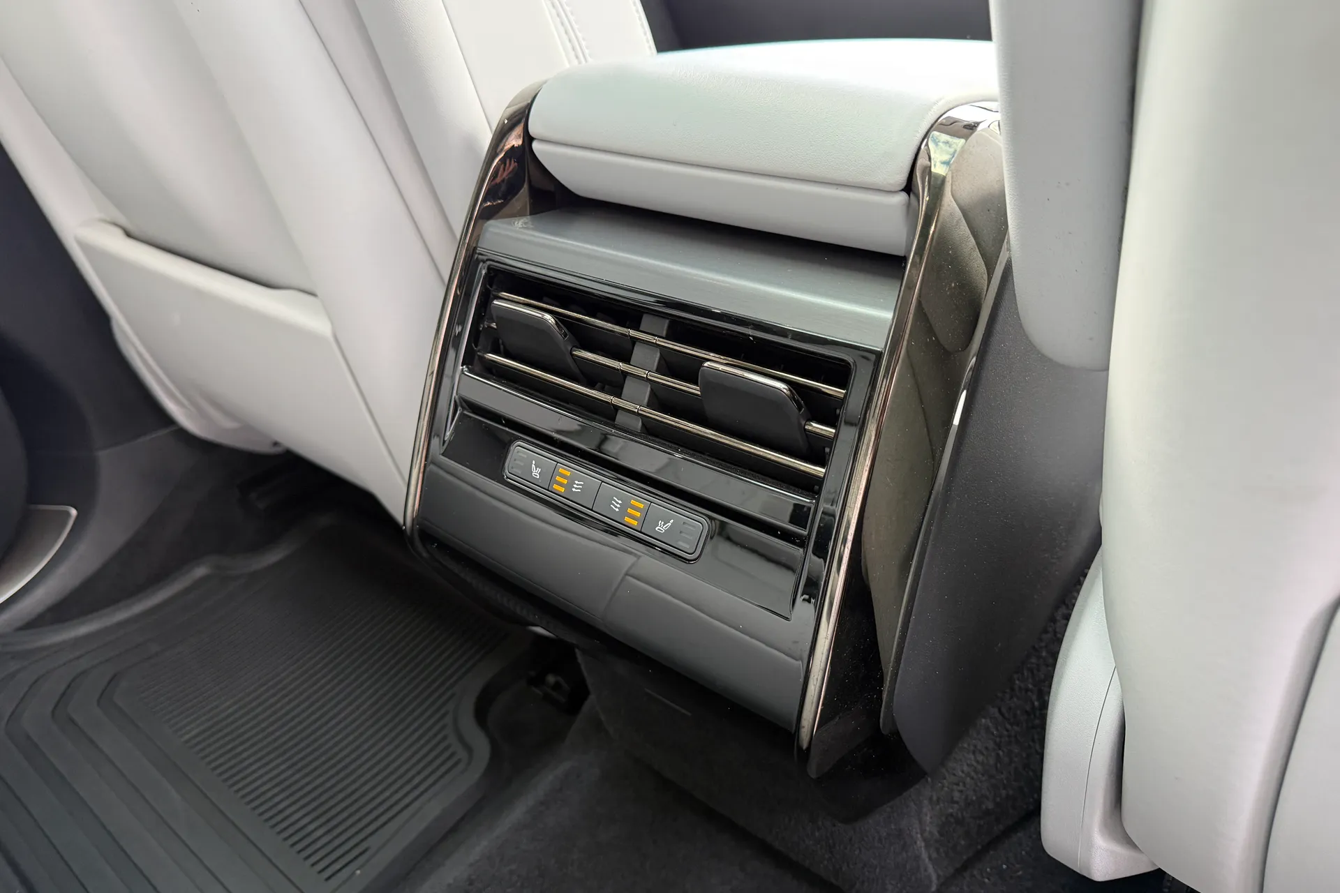 LAND ROVER RANGE ROVER SPORT thumbnail image number 34