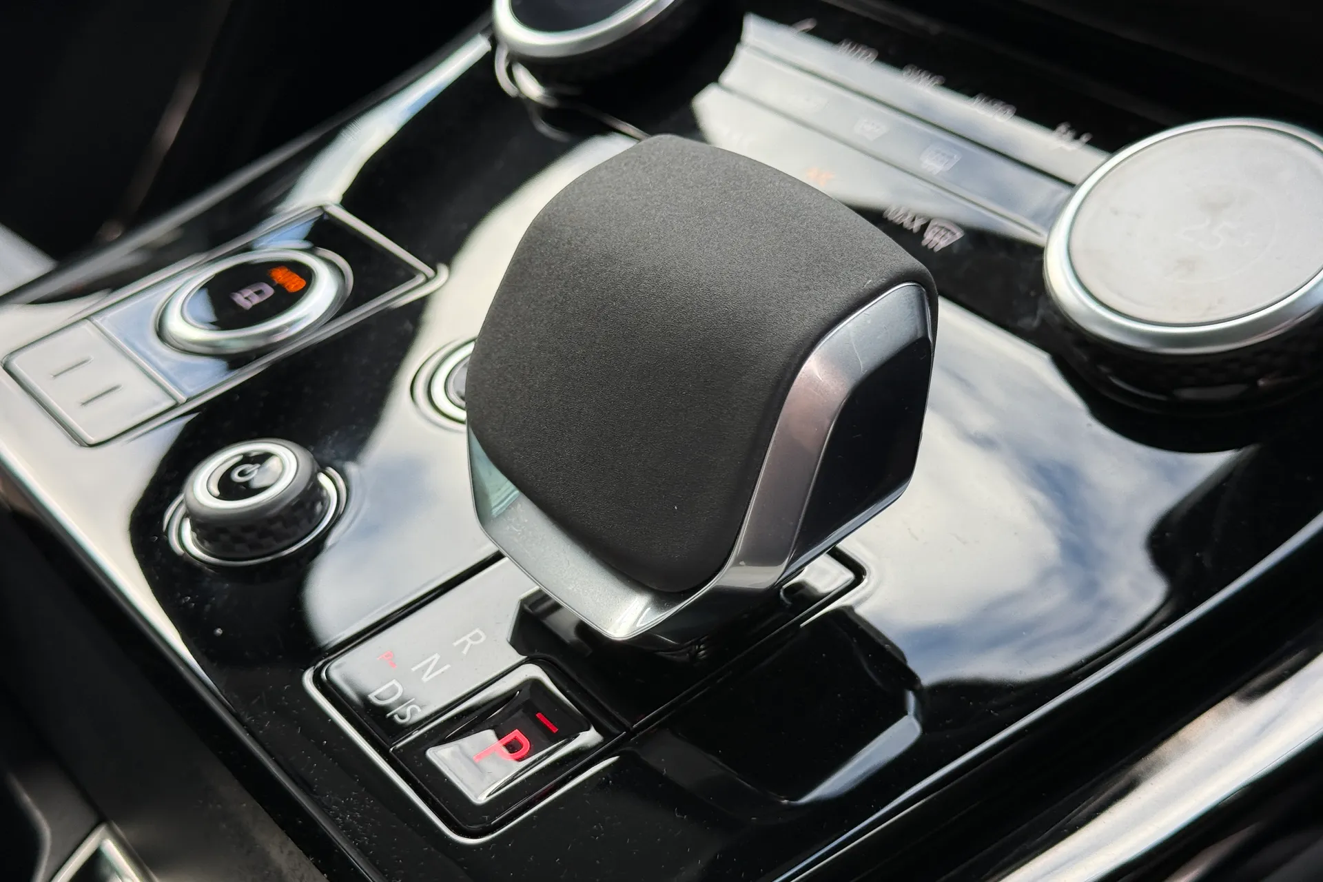 LAND ROVER RANGE ROVER SPORT thumbnail image number 20